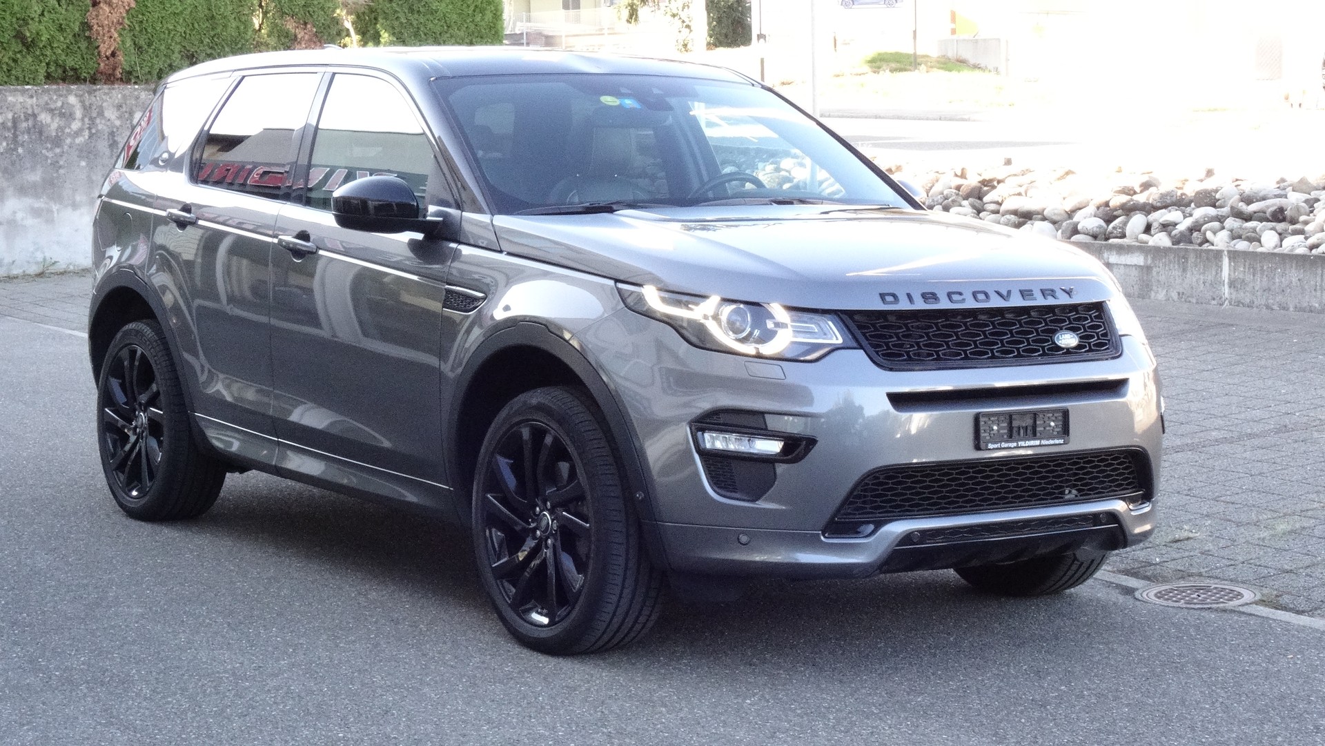 LAND ROVER Discovery Sport 2.0 TD4 HSE Luxury AT9-image-2