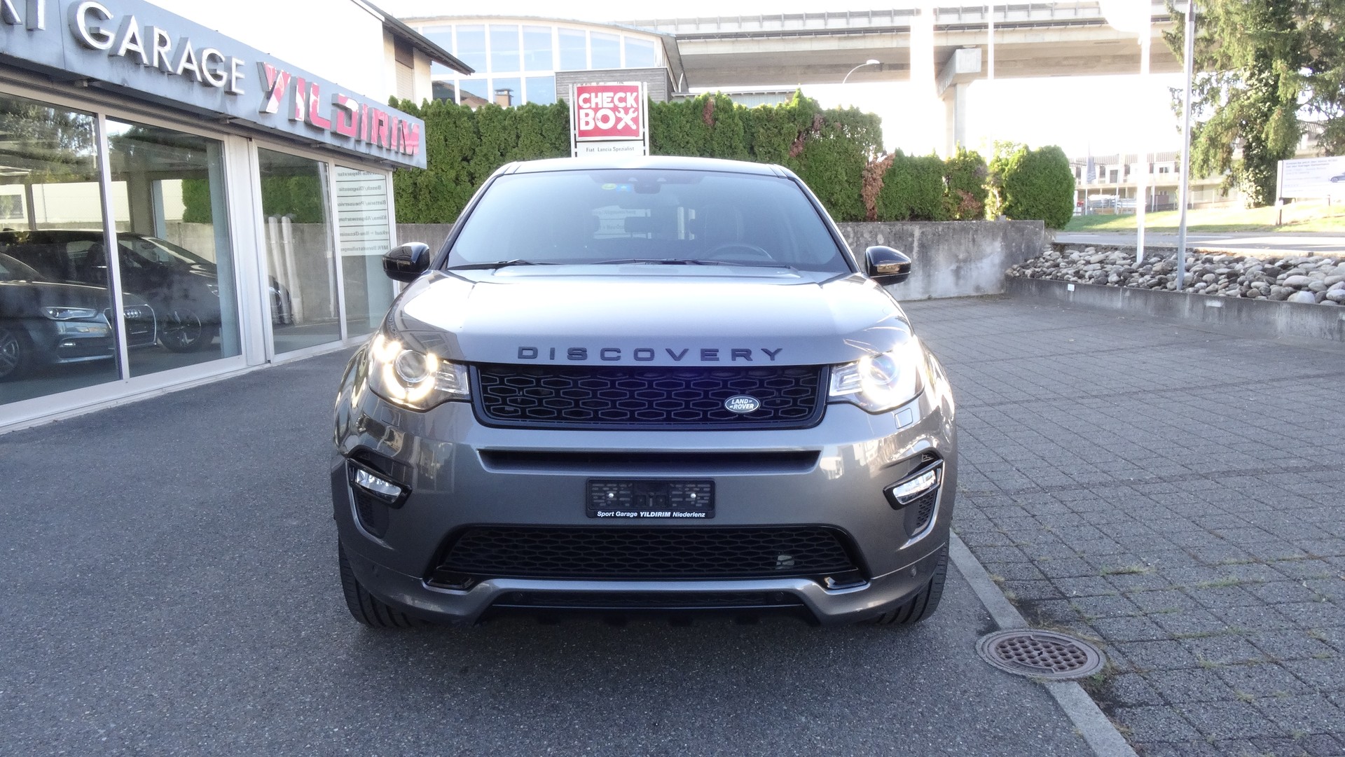 LAND ROVER Discovery Sport 2.0 TD4 HSE Luxury AT9-image-1