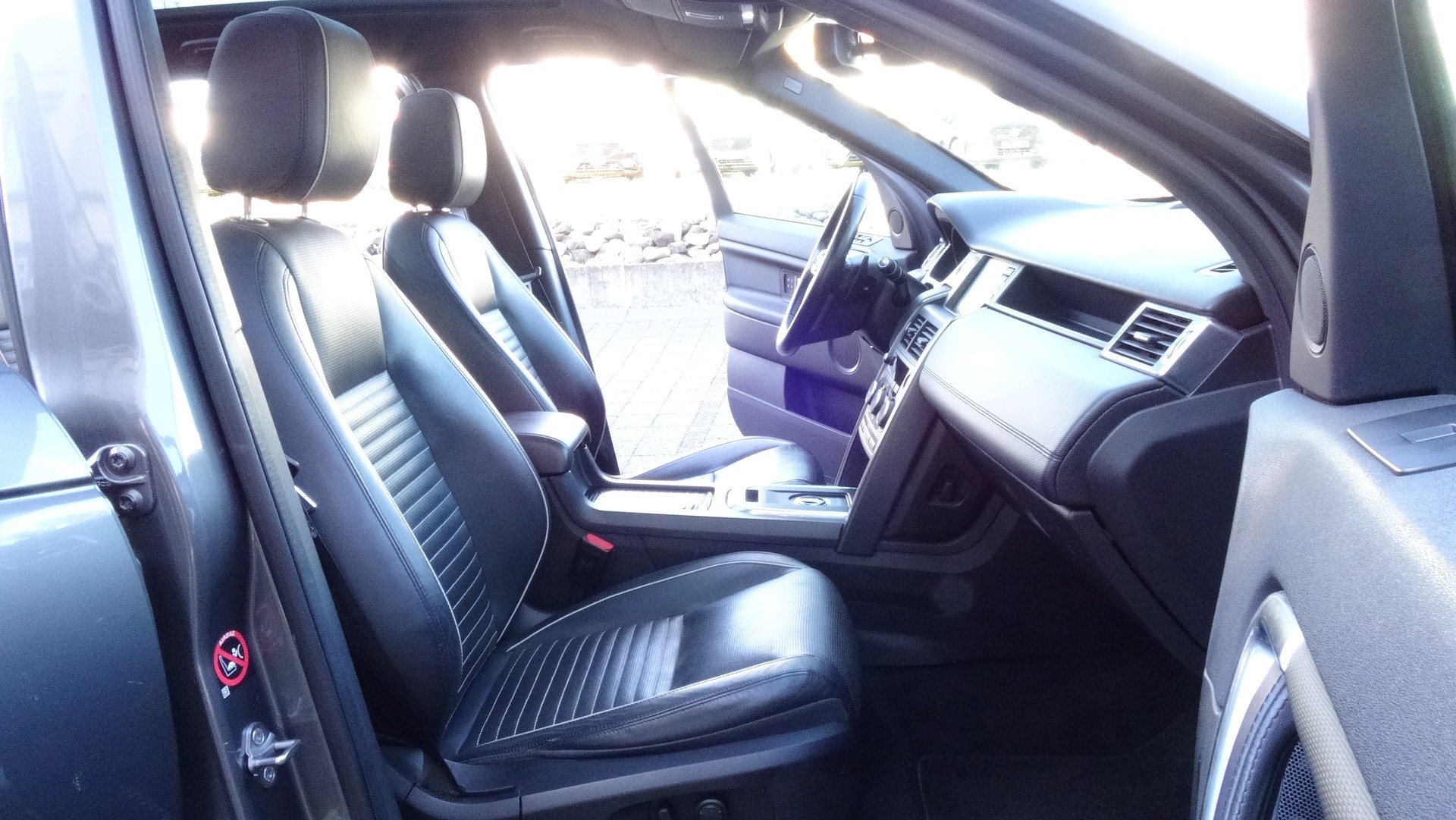 LAND ROVER Discovery Sport 2.0 TD4 HSE Luxury AT9-image-13