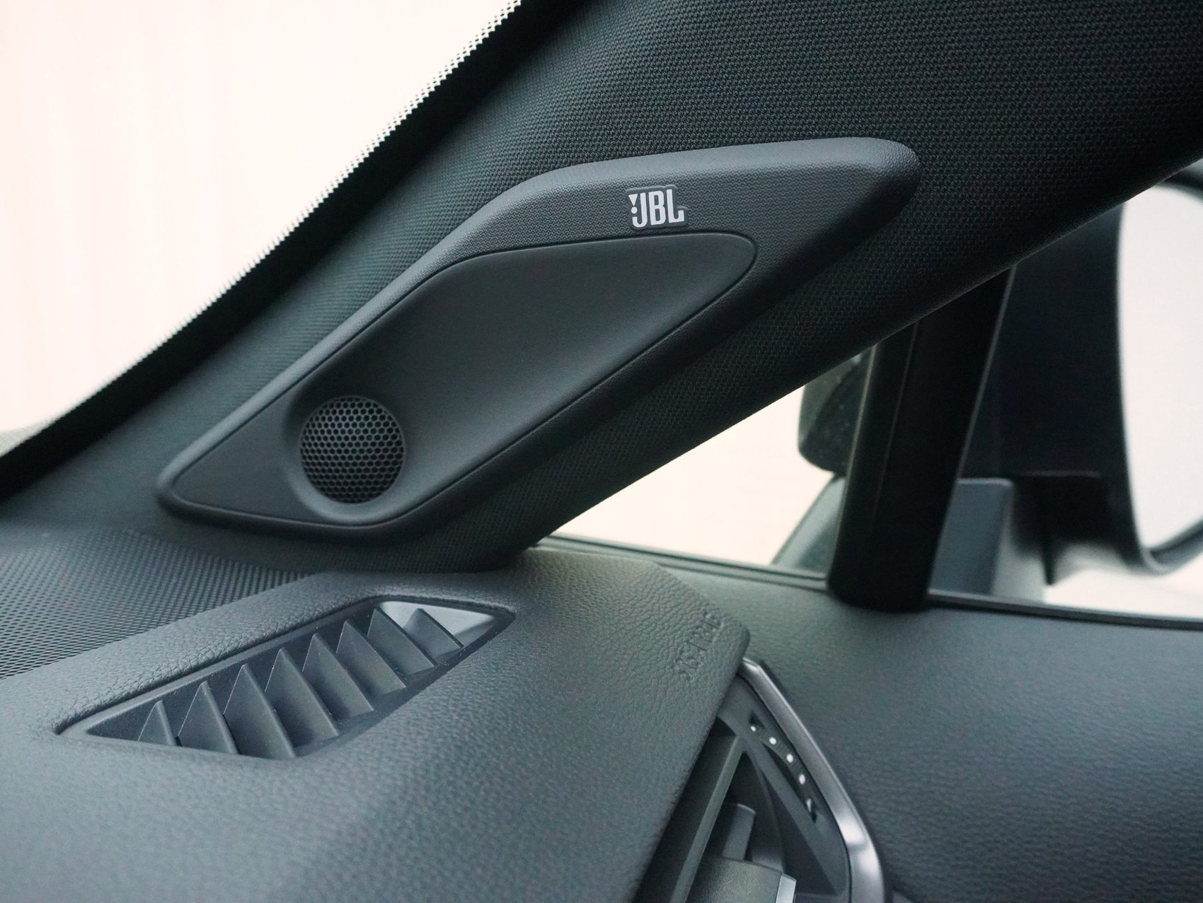 TOYOTA RAV4 2.5 Plug-In-Hybrid GR Sport-image-15