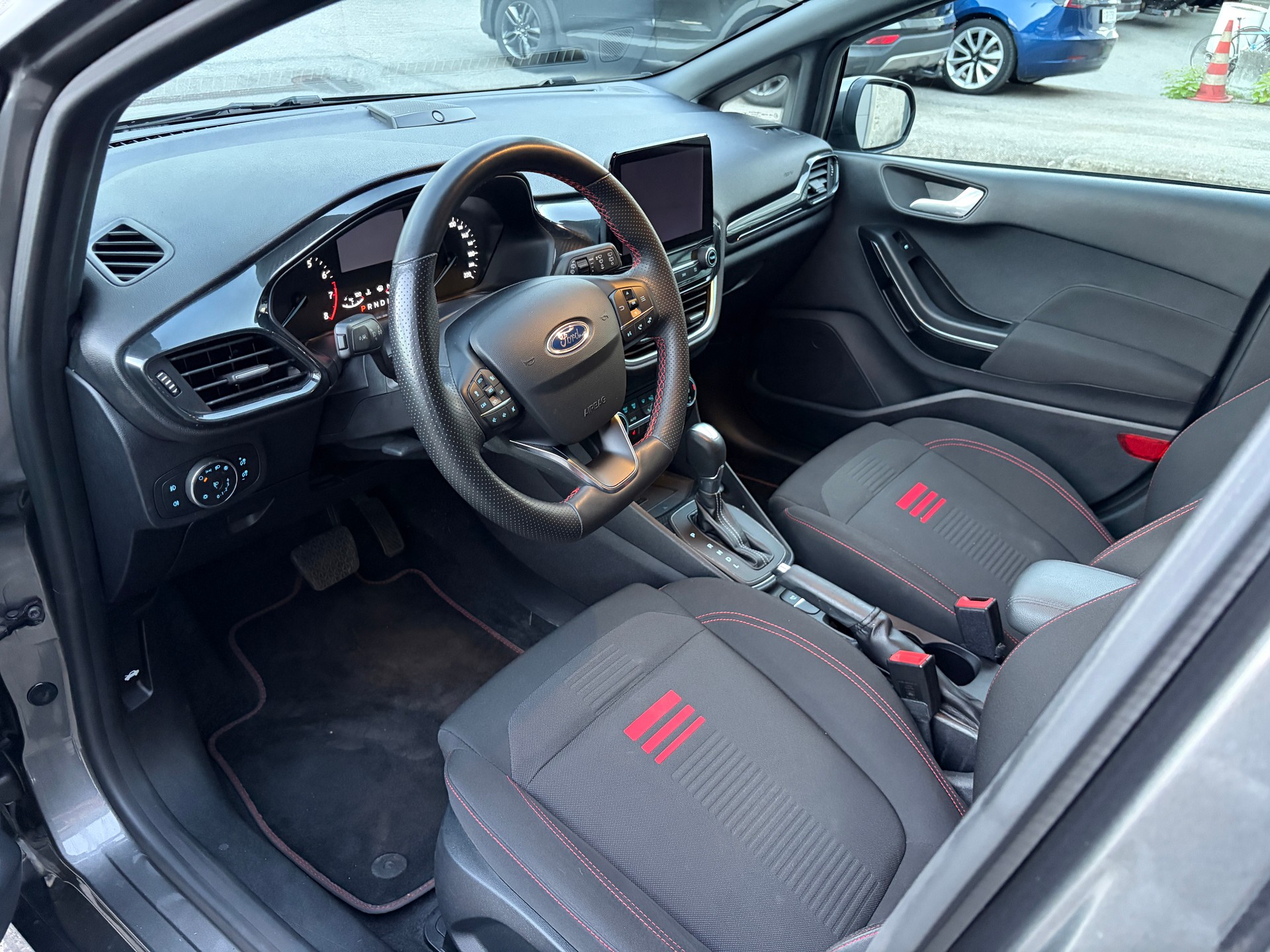 FORD Fiesta 1.0 SCTi MHEV ST Line Automat-image-5