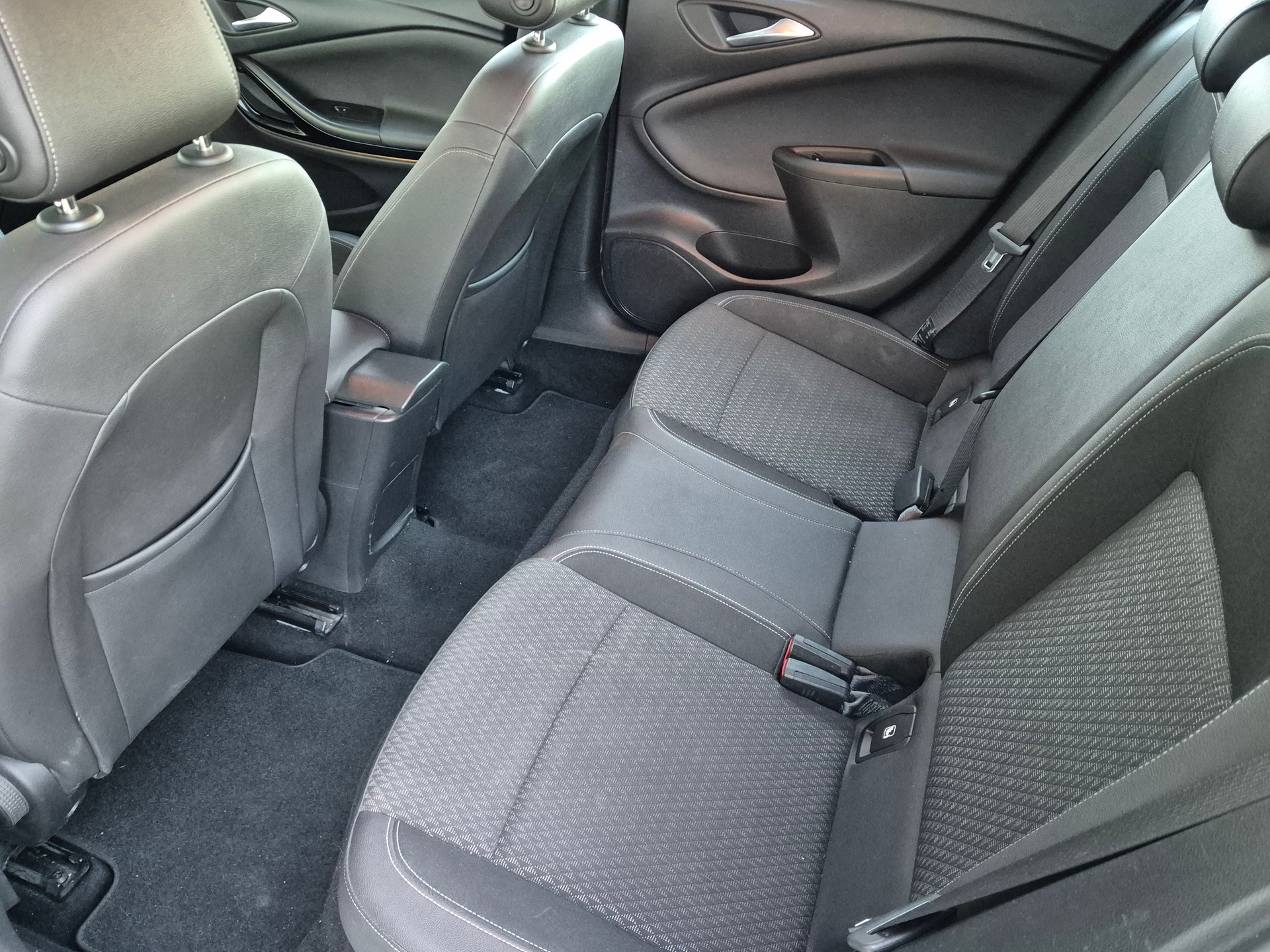 OPEL Astra Sports Tourer 1.6 CDTi ecoF Excellence Autom-image-11