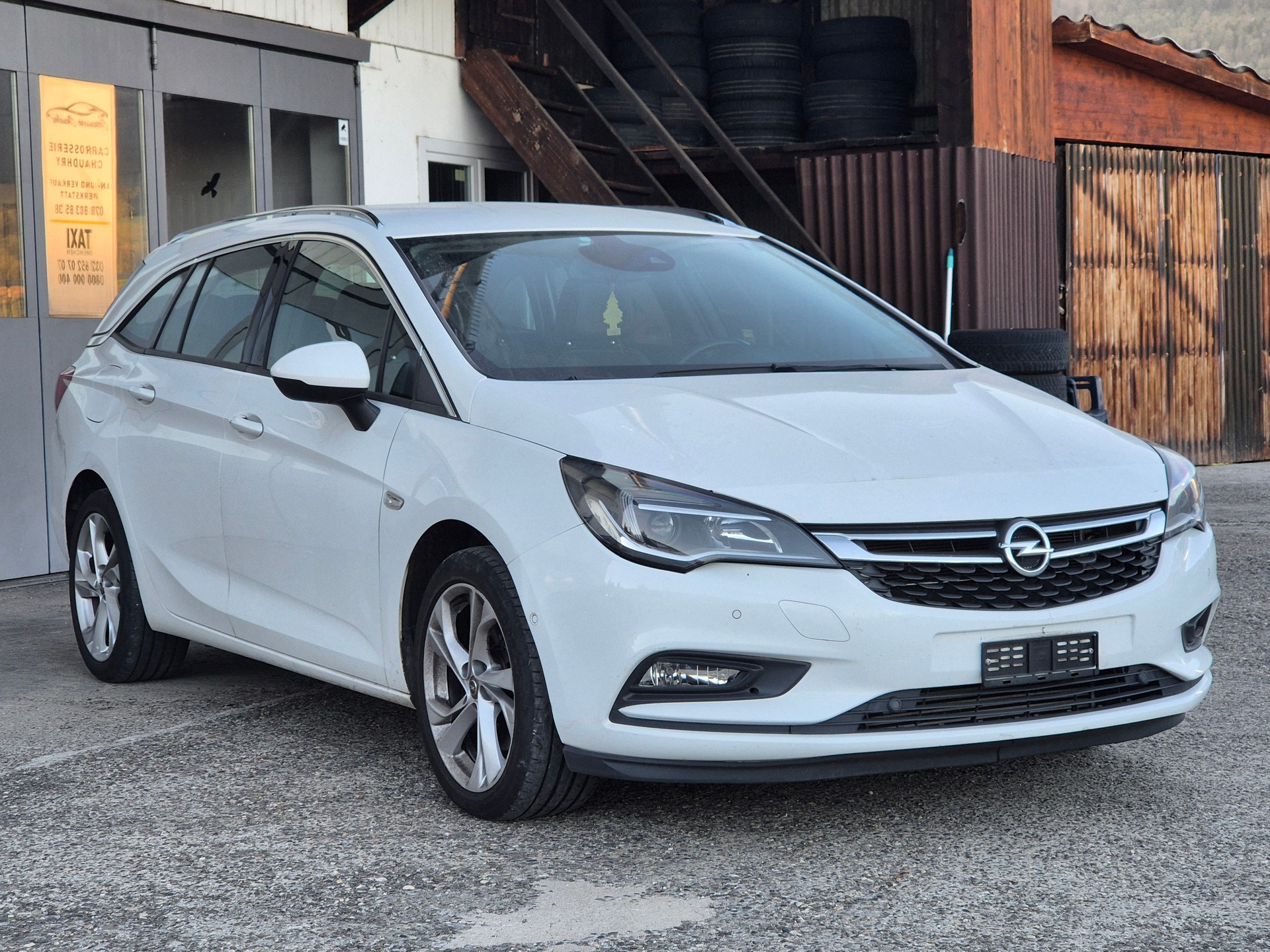 OPEL Astra Sports Tourer 1.6 CDTi ecoF Excellence Autom-image-2