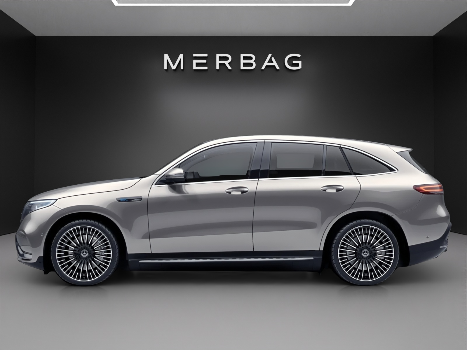 MERCEDES-BENZ EQC 400 AMG Line 4Matic-image-5