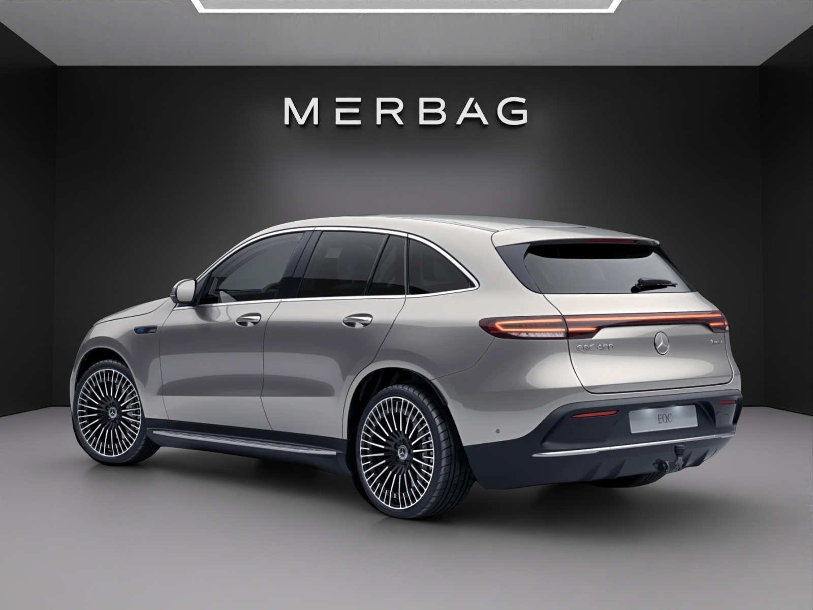MERCEDES-BENZ EQC 400 AMG Line 4Matic-image-4