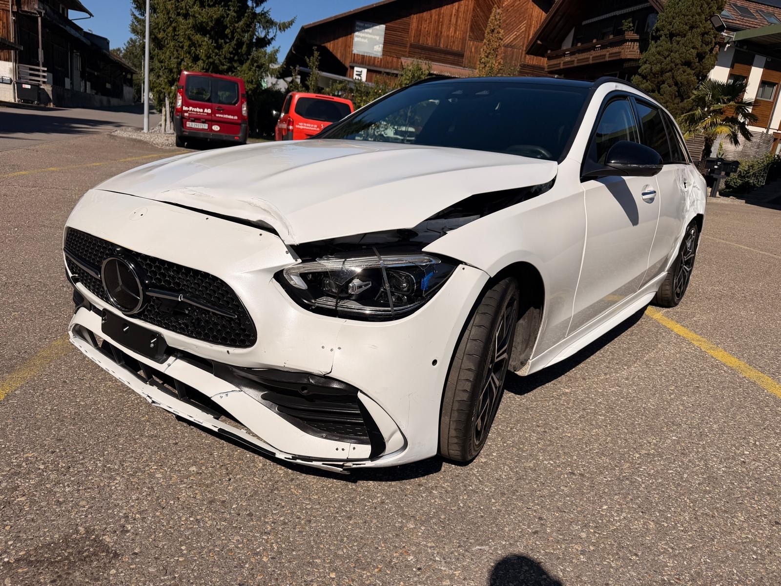 MERCEDES-BENZ C 220 d T 4Matic AMG Line-image-5