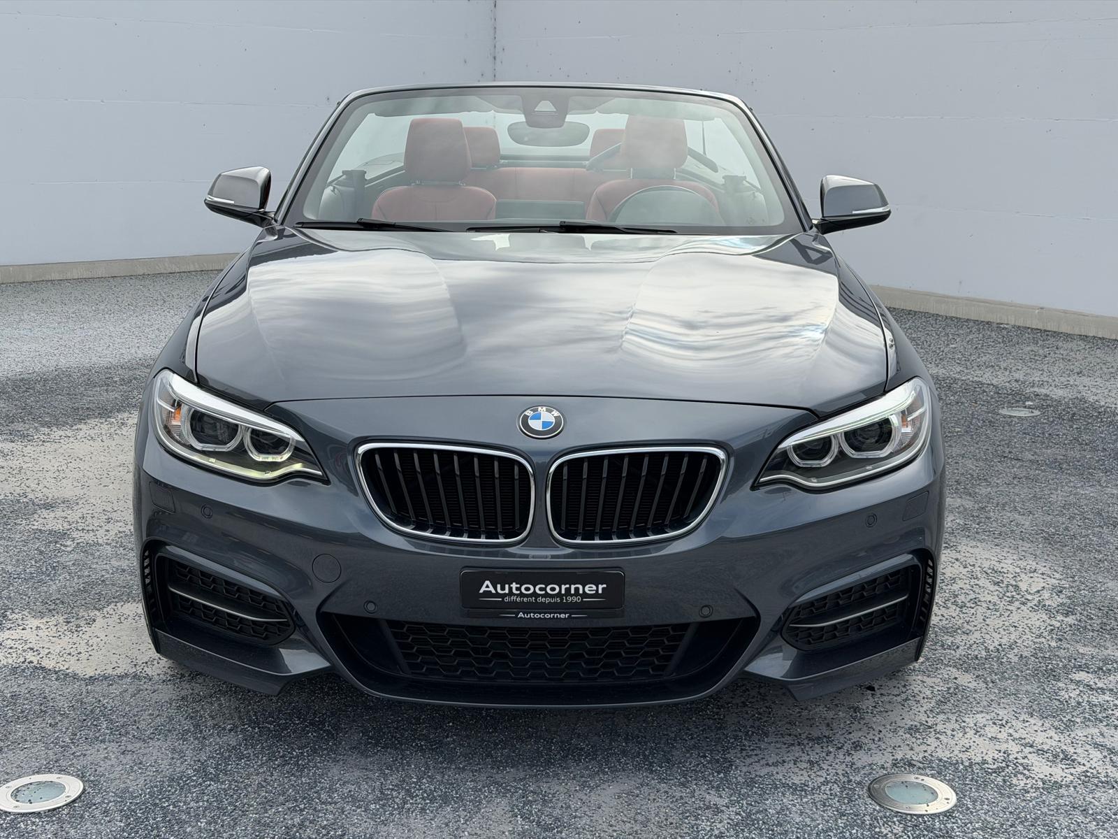 BMW M240i xDrive Steptronic-image-2