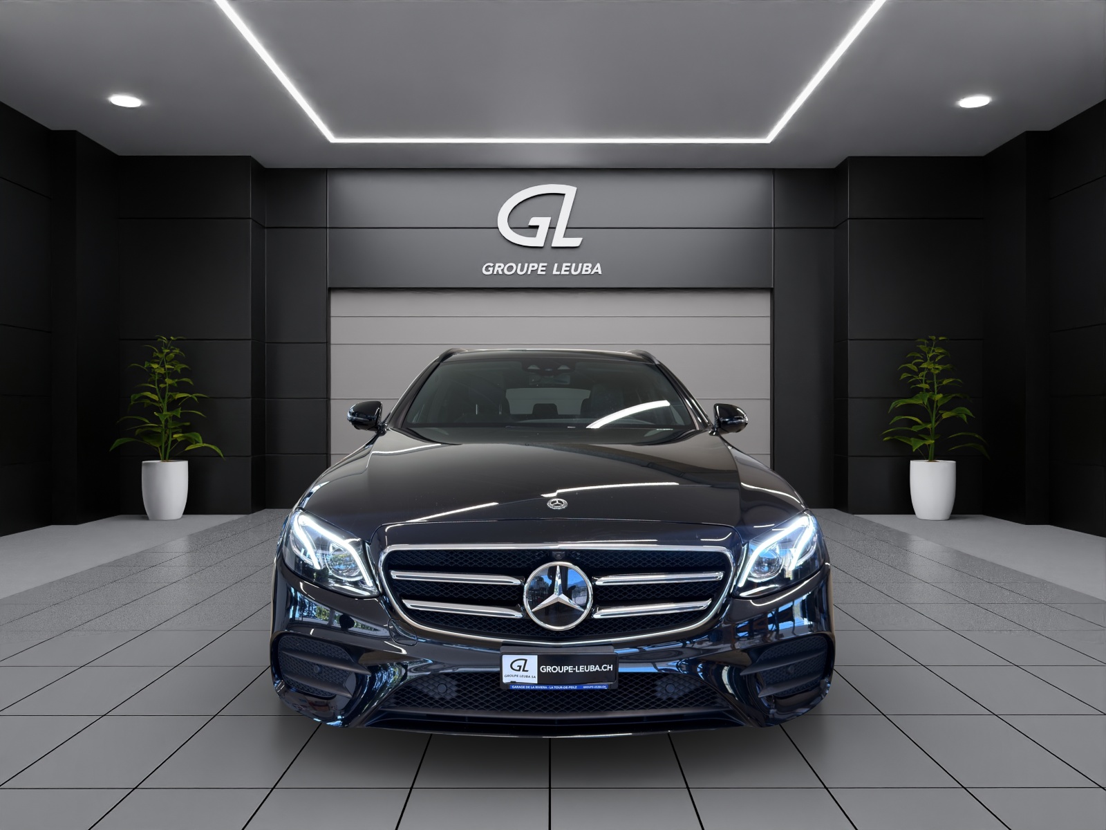 MERCEDES-BENZ E 220 d AMG Line 4Matic-image-1