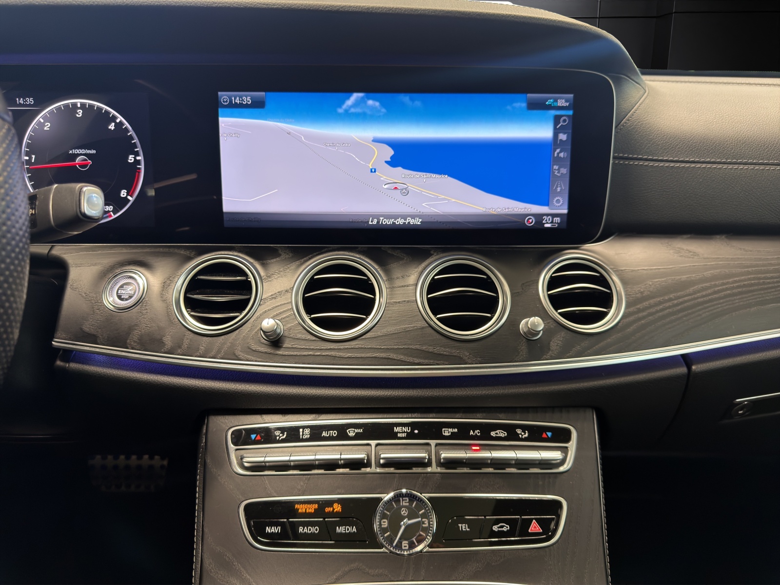 MERCEDES-BENZ E 220 d AMG Line 4Matic-image-12