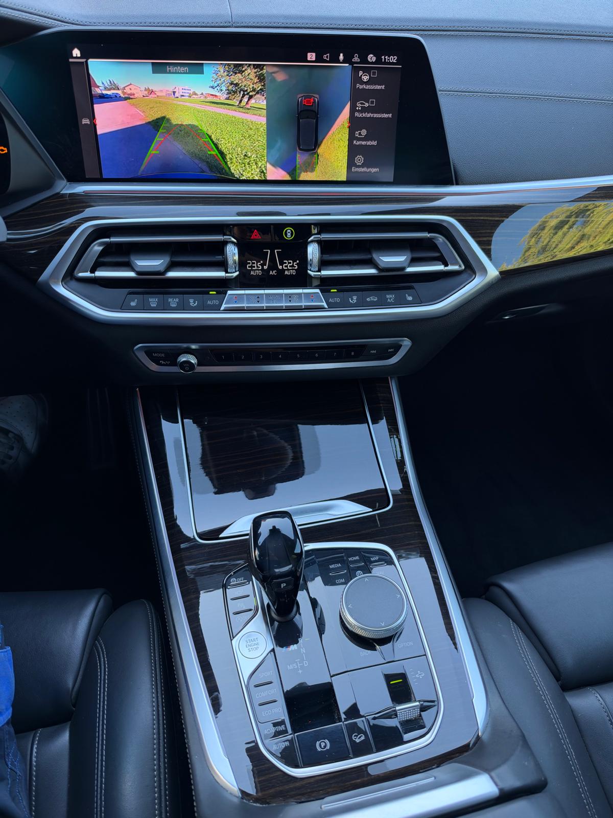 BMW X5 xDrive M50d Steptronic-image-9