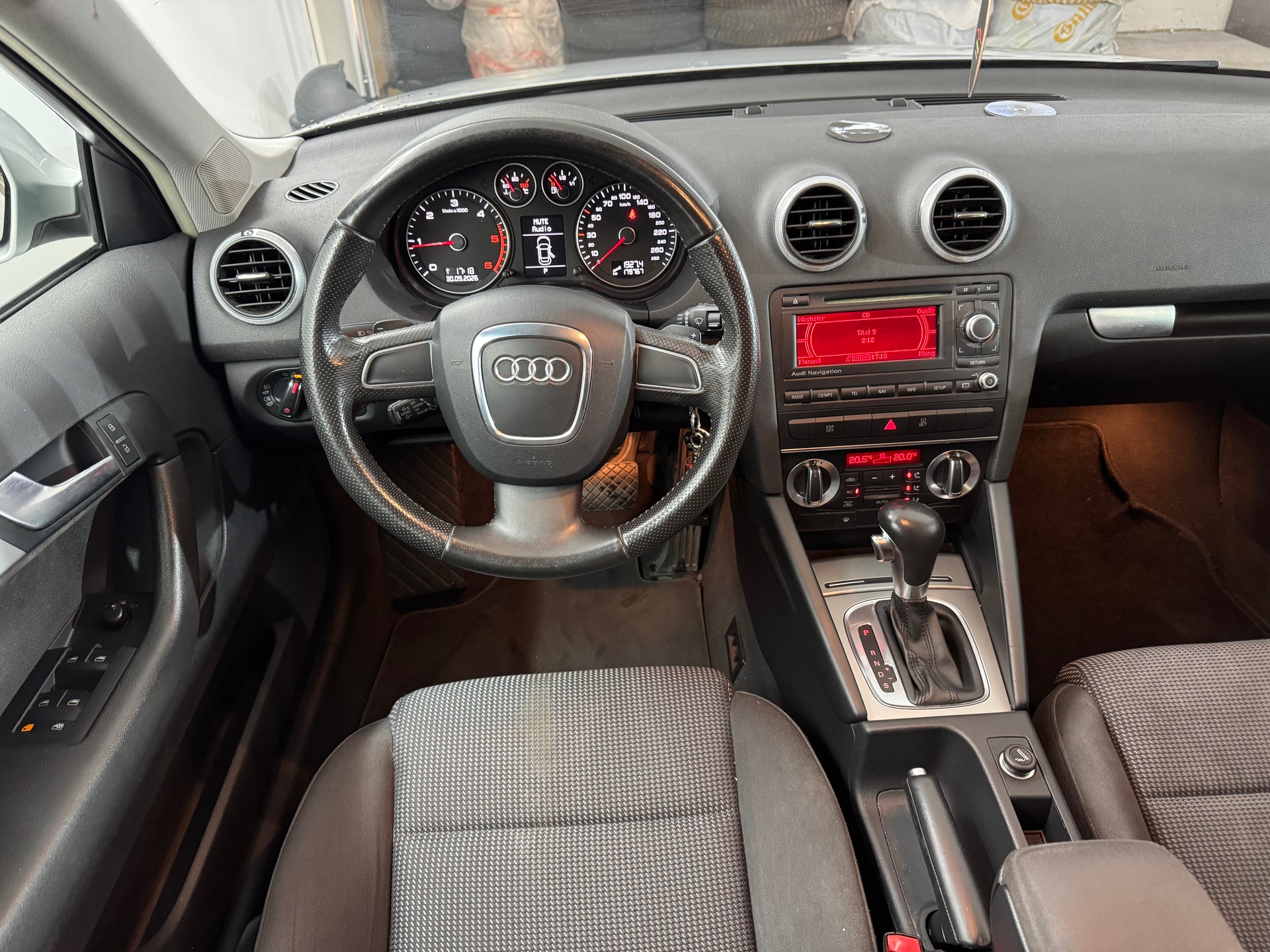 AUDI A3 Sportback 2.0 TDI Attraction S-tronic-image-7