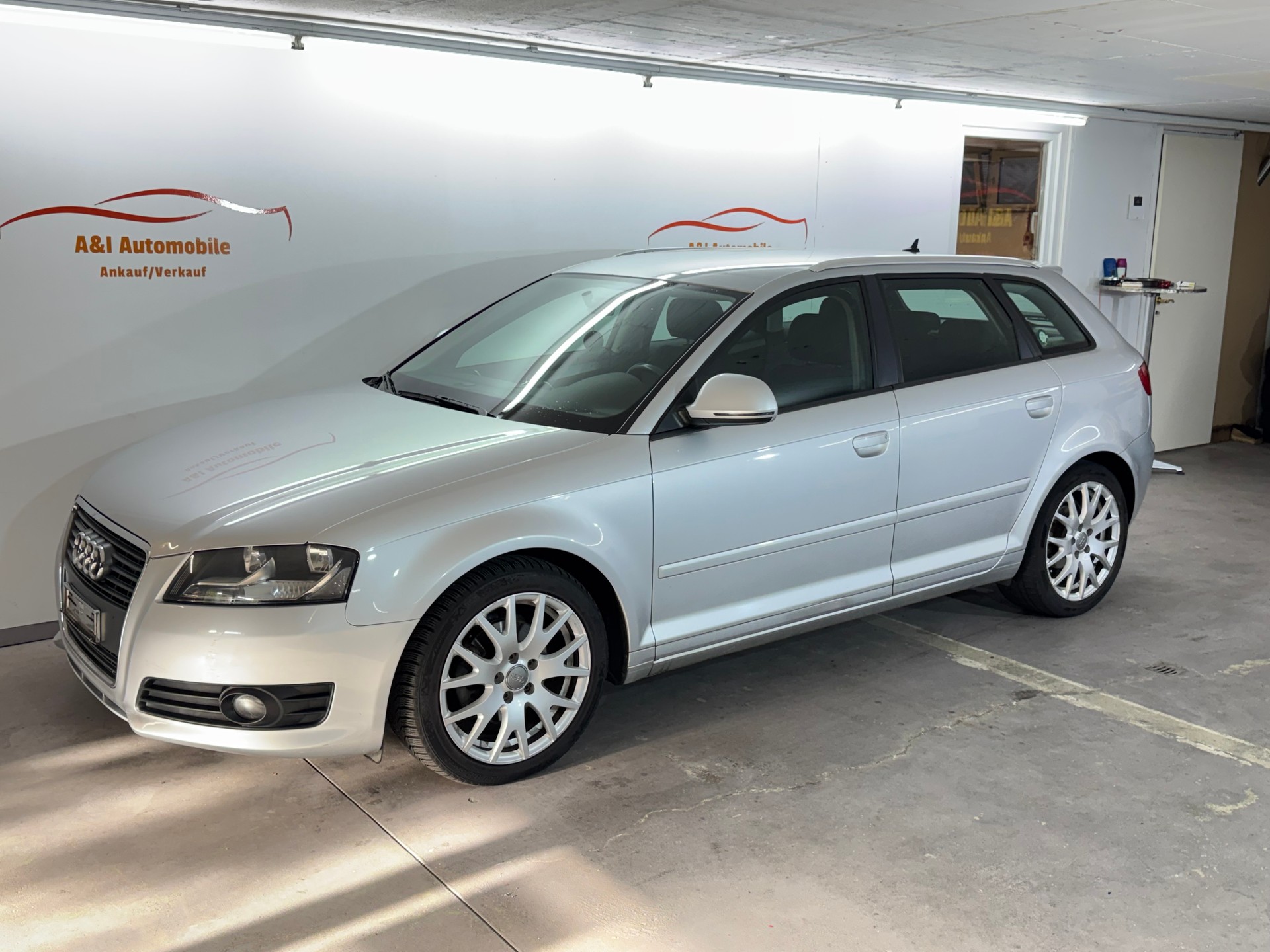 AUDI A3 Sportback 2.0 TDI Attraction S-tronic-image-0