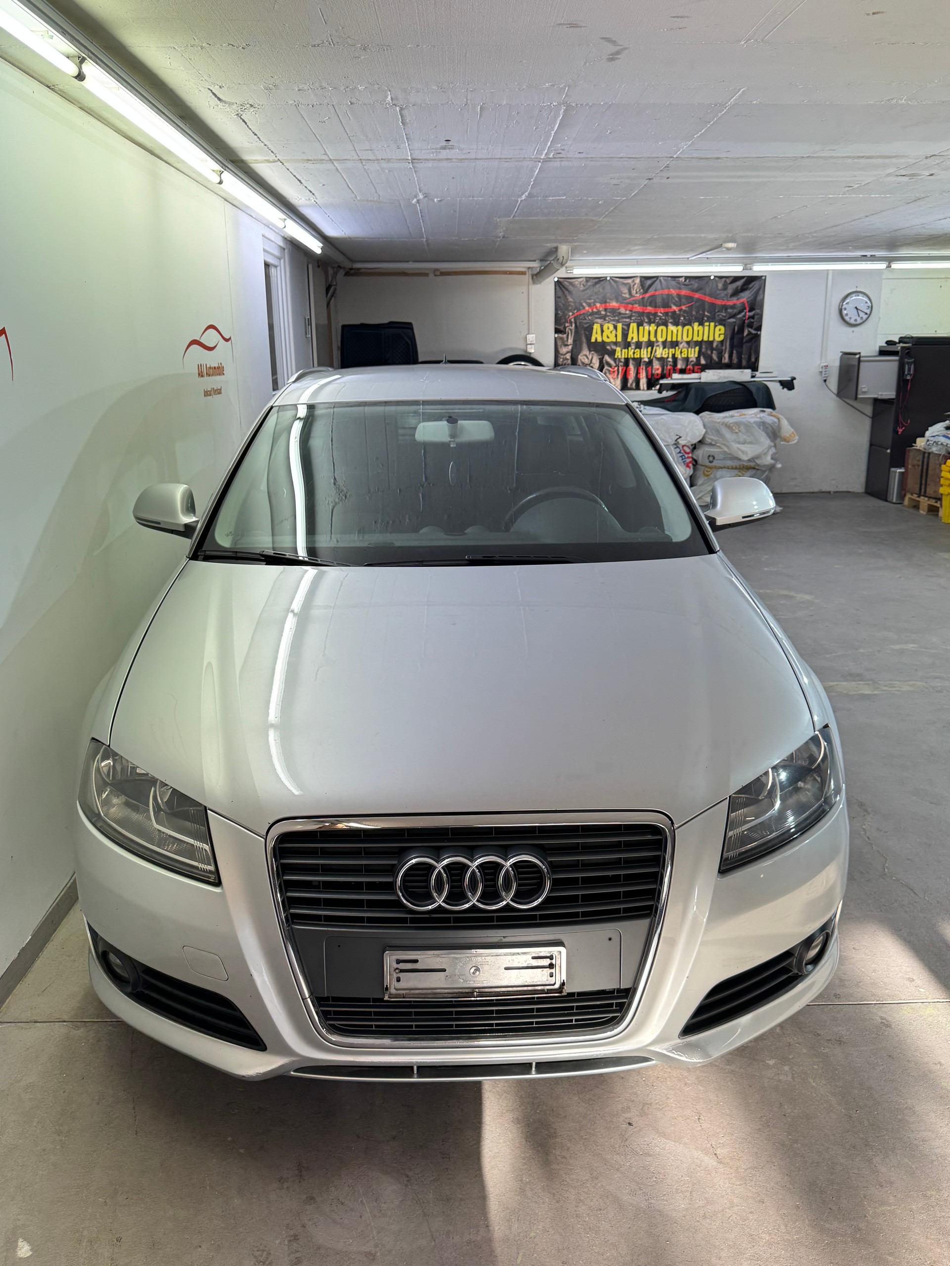 AUDI A3 Sportback 2.0 TDI Attraction S-tronic-image-4