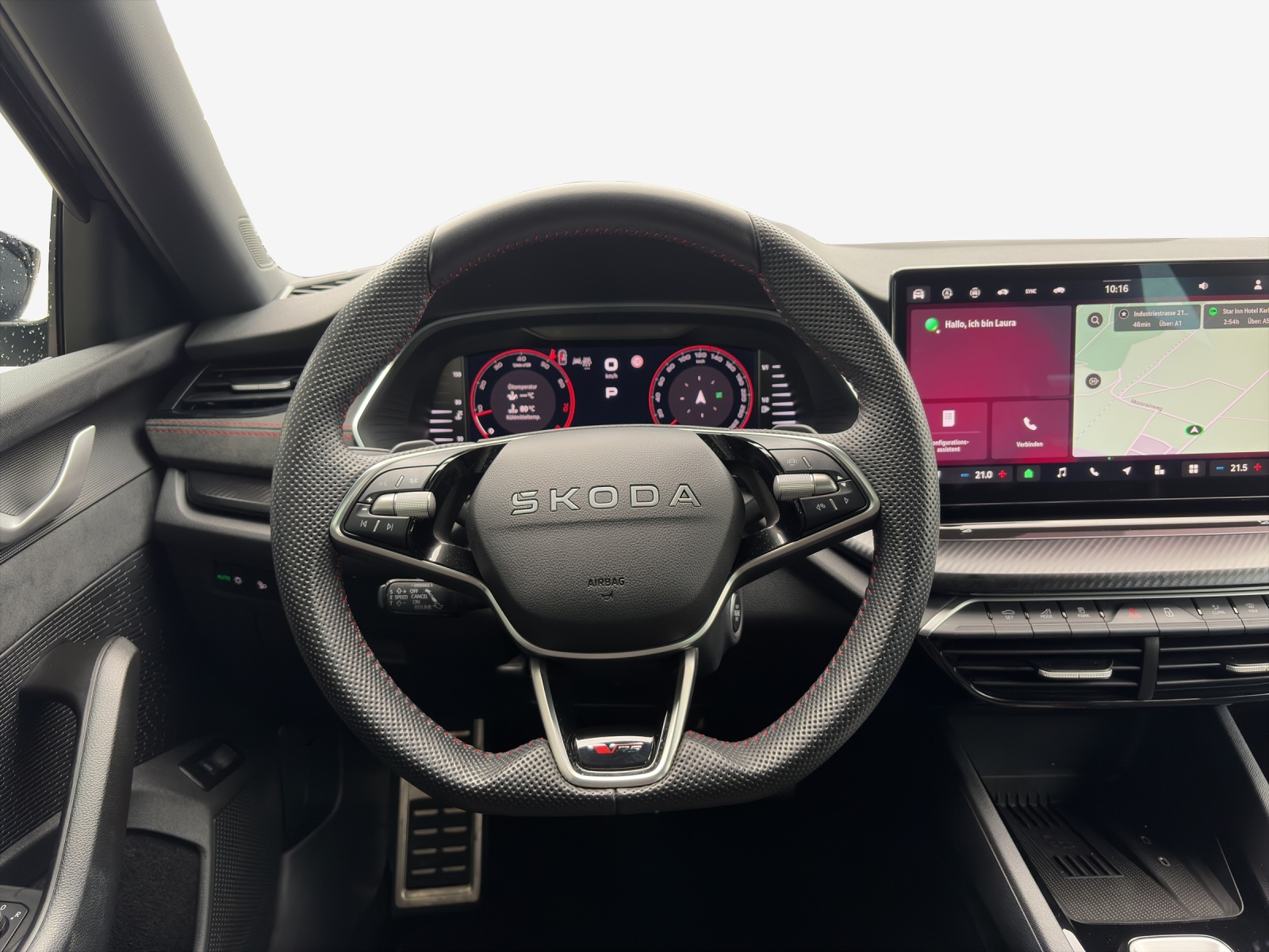 SKODA Octavia Combi 2.0 TSI DSG RS-image-9
