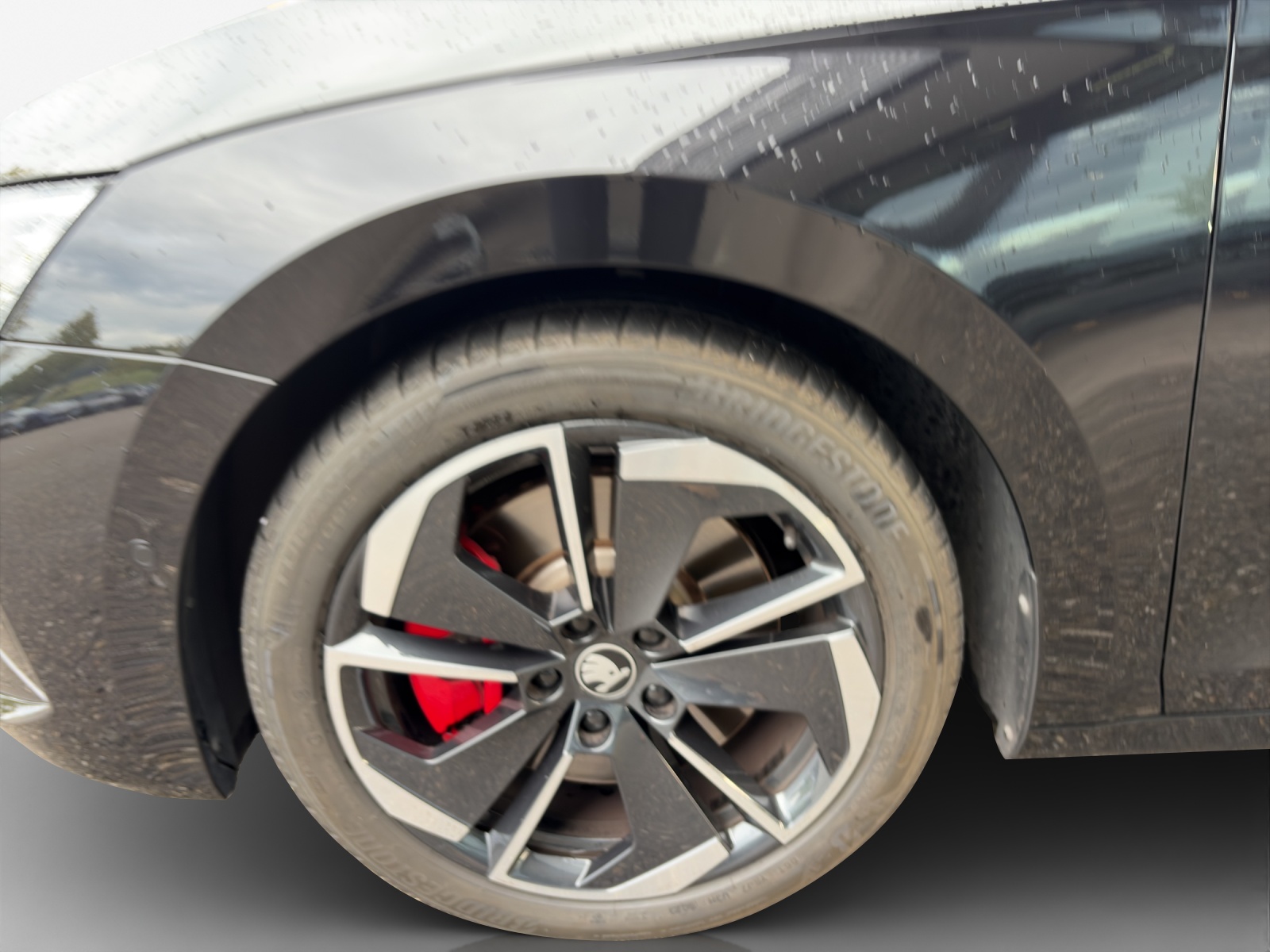 SKODA Octavia Combi 2.0 TSI DSG RS-image-13
