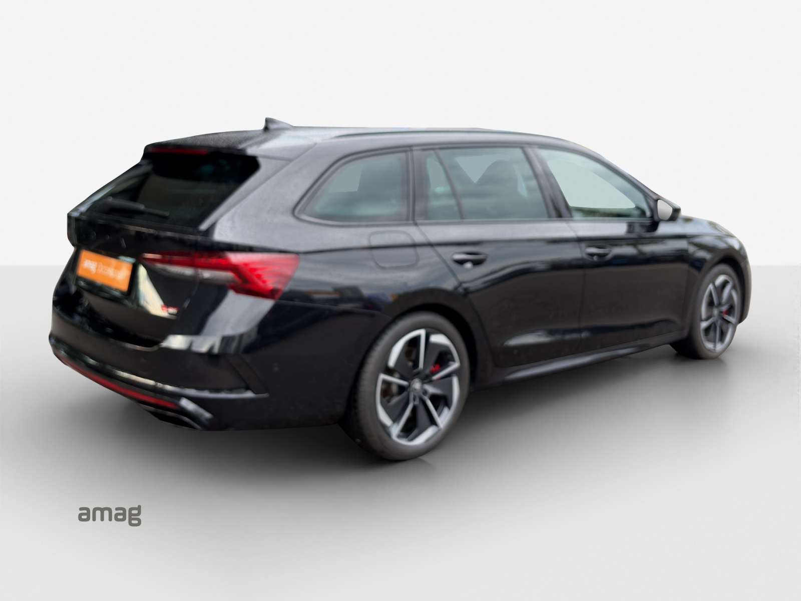 SKODA Octavia Combi 2.0 TSI DSG RS-image-4