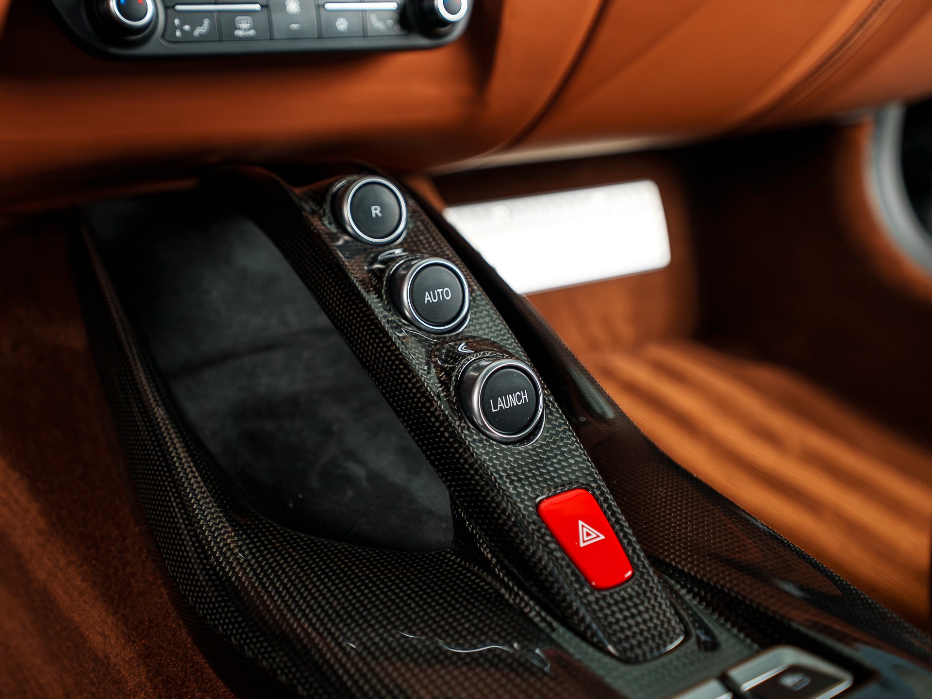 FERRARI 812 Superfast-image-13
