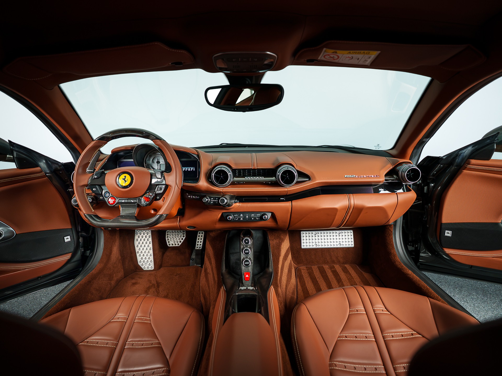 FERRARI 812 Superfast-image-14