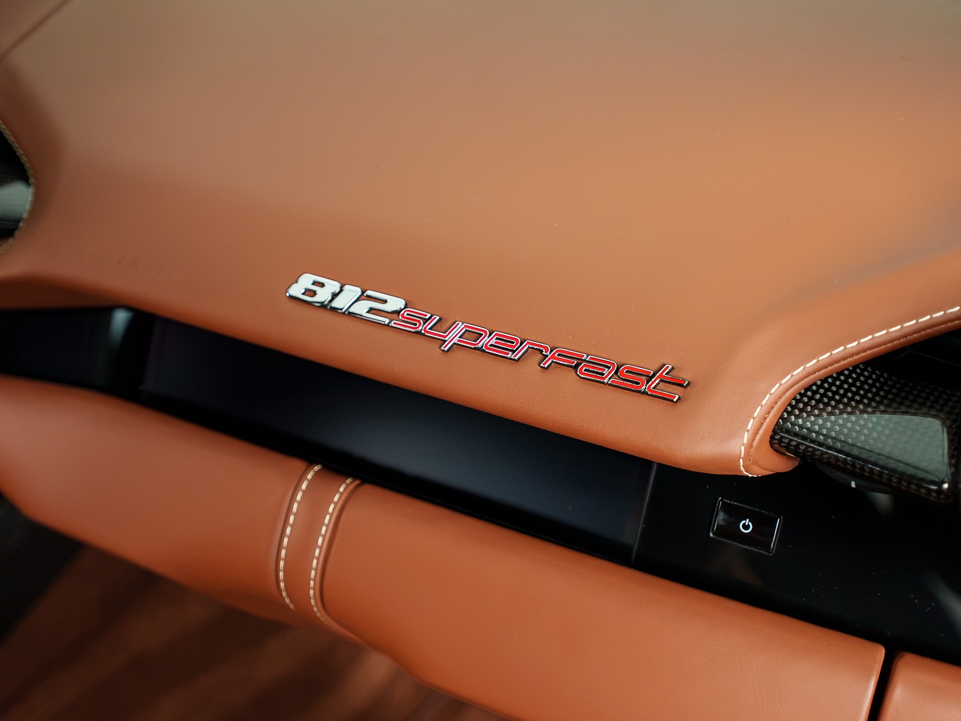 FERRARI 812 Superfast-image-12