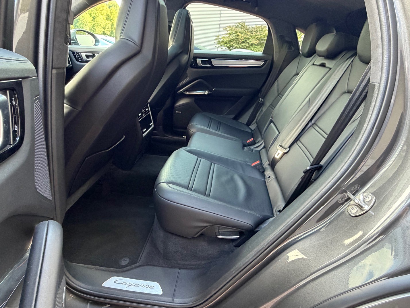 PORSCHE Cayenne Turbo Coupé-image-9
