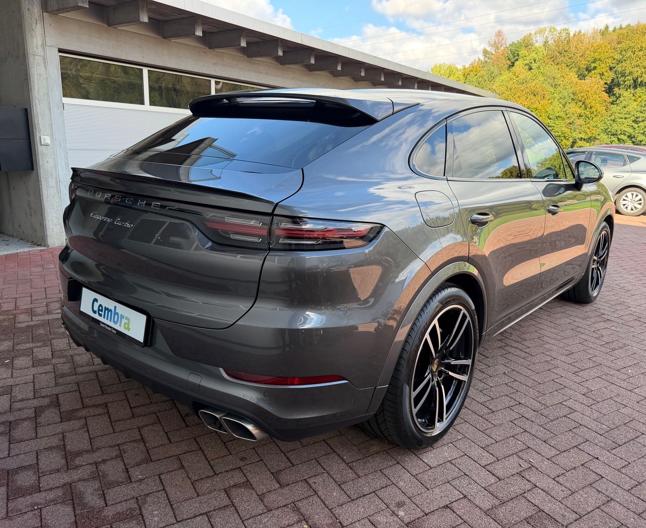 PORSCHE Cayenne Turbo Coupé-image-3