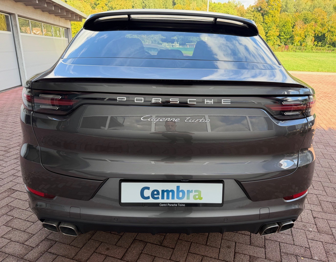 PORSCHE Cayenne Turbo Coupé-image-4