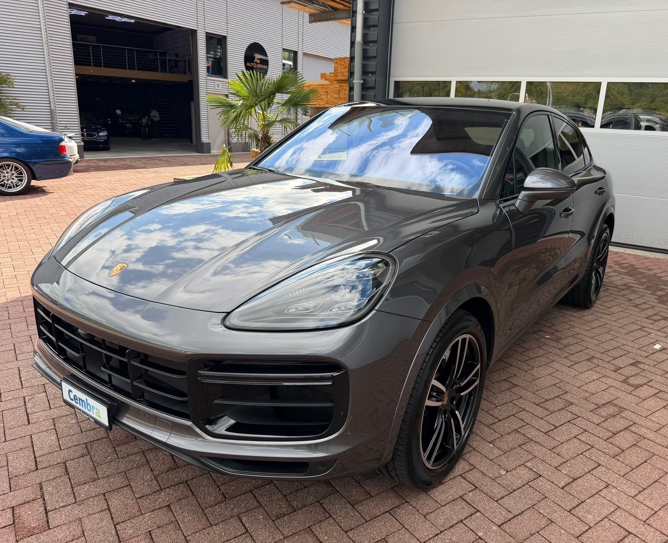 PORSCHE Cayenne Turbo Coupé-image-7