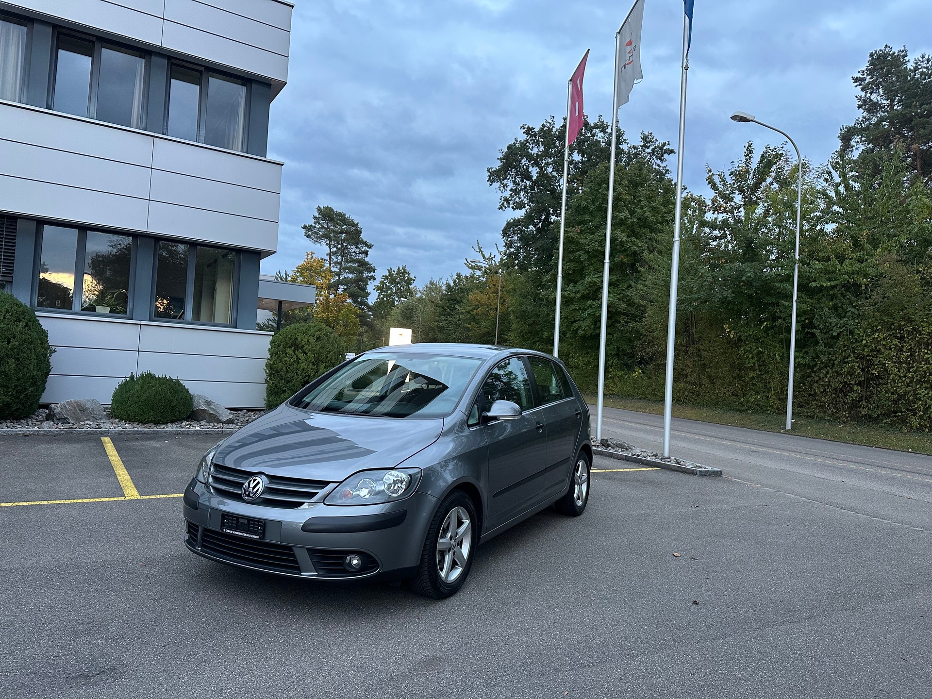 VW Golf Plus 1.6 FSI Comfortline-image-15