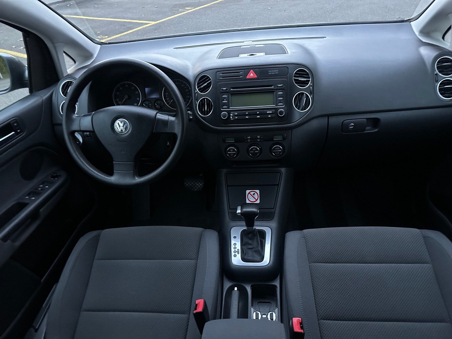 VW Golf Plus 1.6 FSI Comfortline-image-12