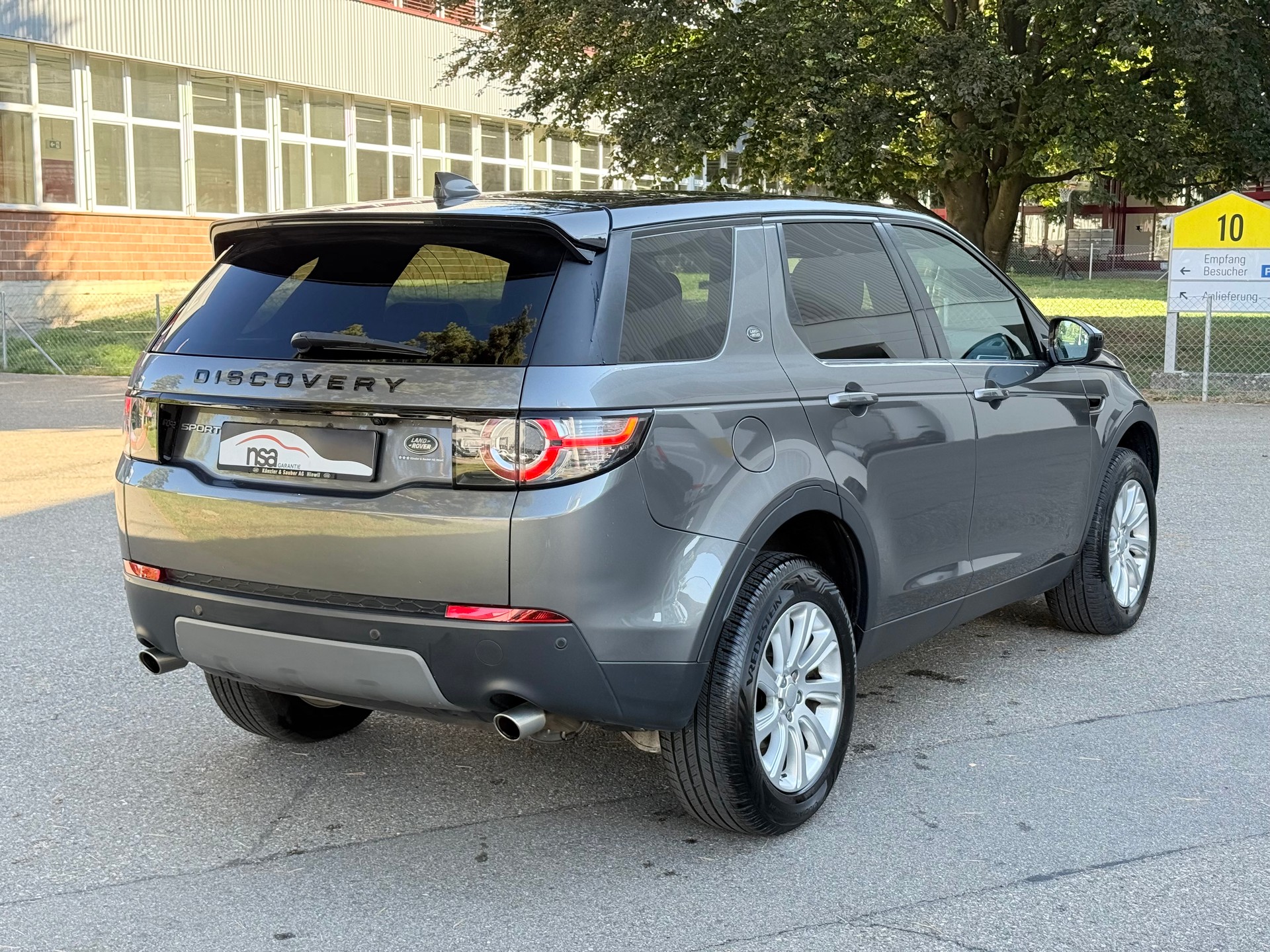 LAND ROVER Discovery Sport 2.0 TD4 HSE AT9-image-4
