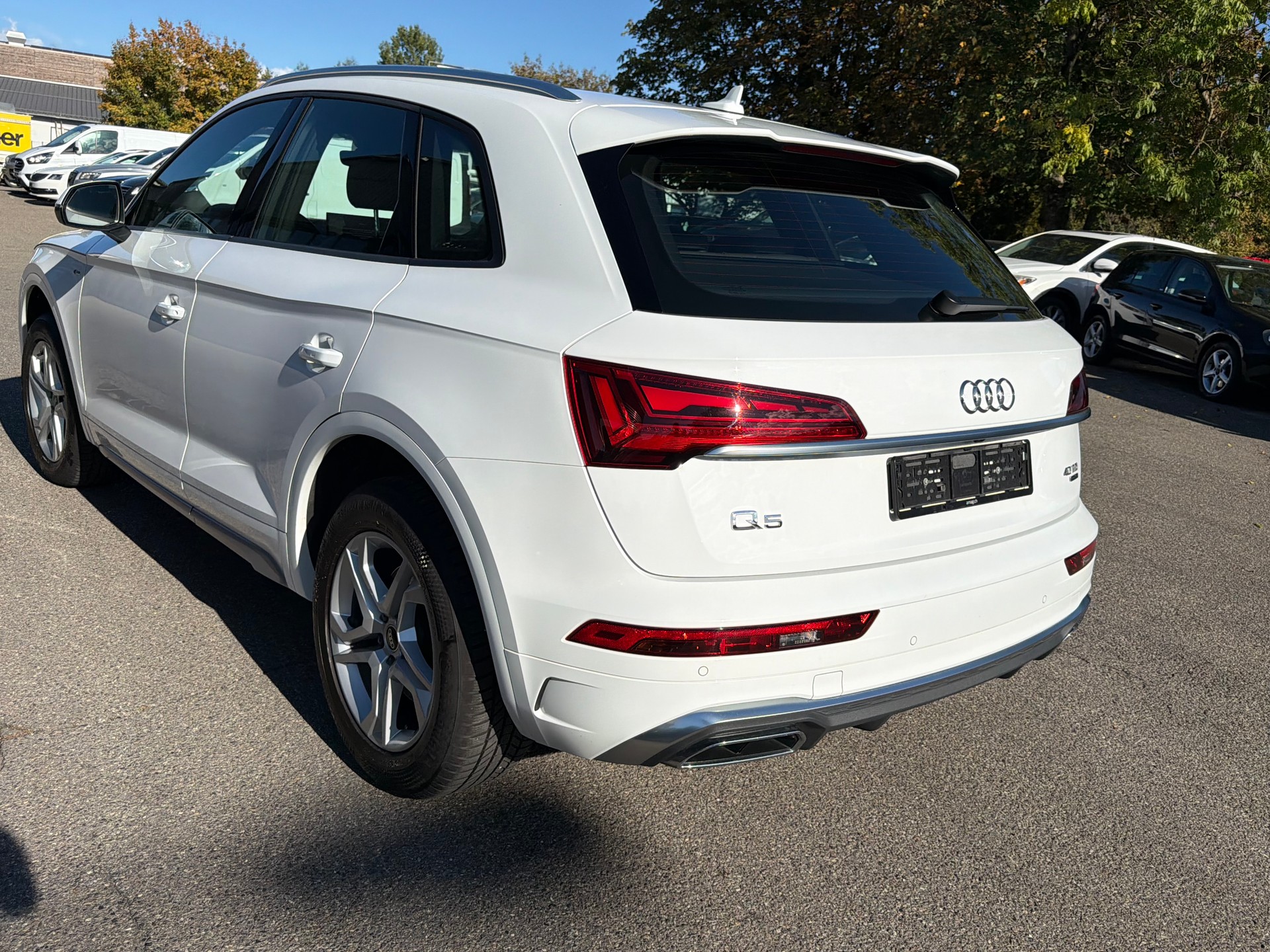 AUDI Q5 Sportback 40 TDI S line quattro S-tronic-image-4