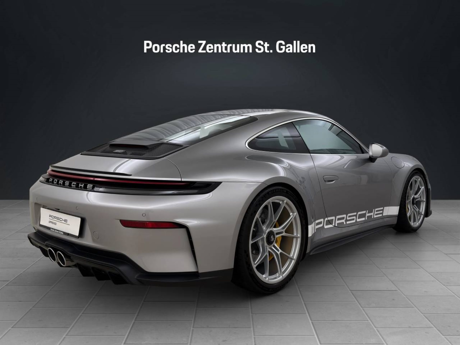 PORSCHE 911 GT3 mit Touring-Paket-image-6