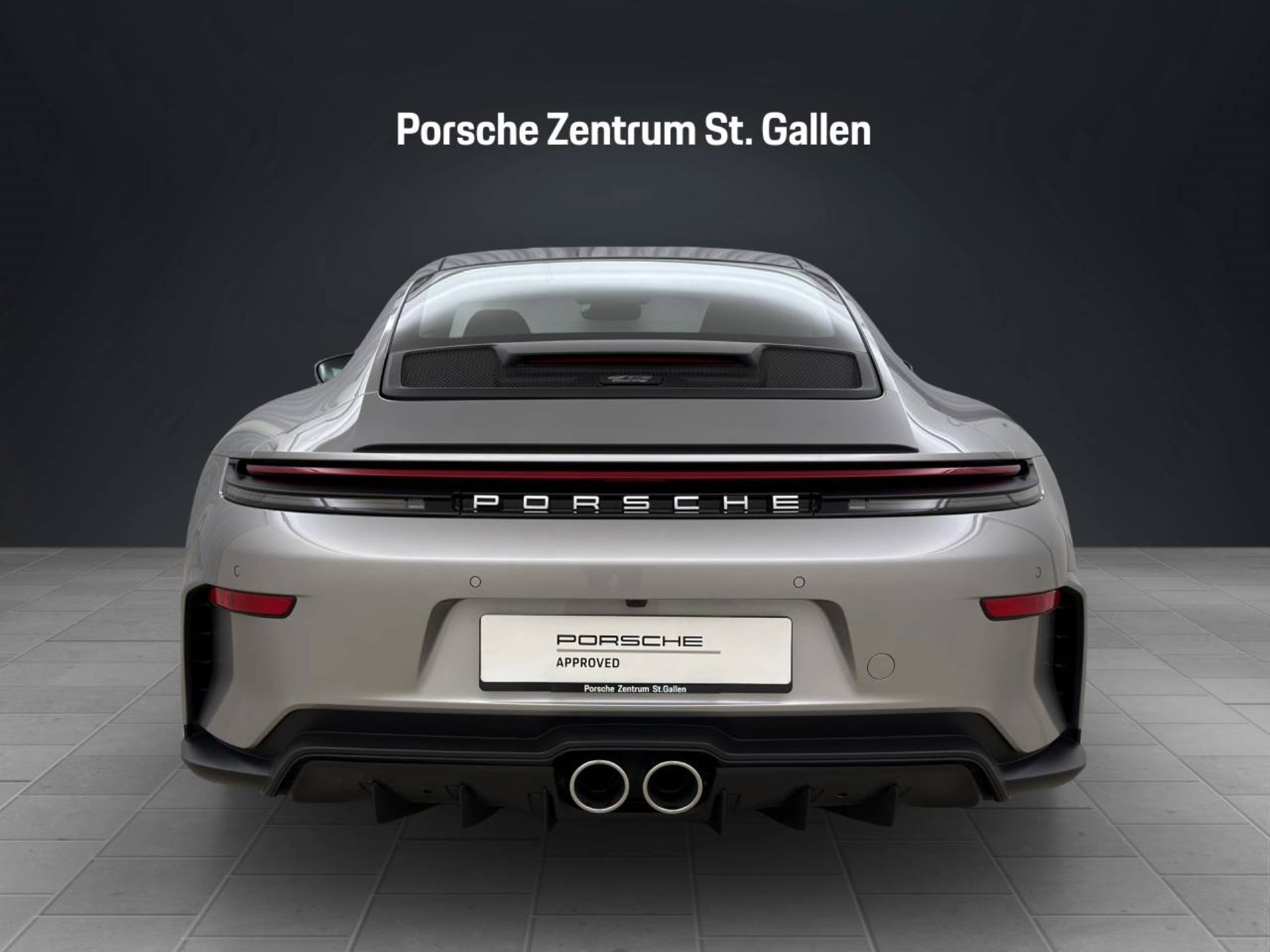 PORSCHE 911 GT3 mit Touring-Paket-image-5