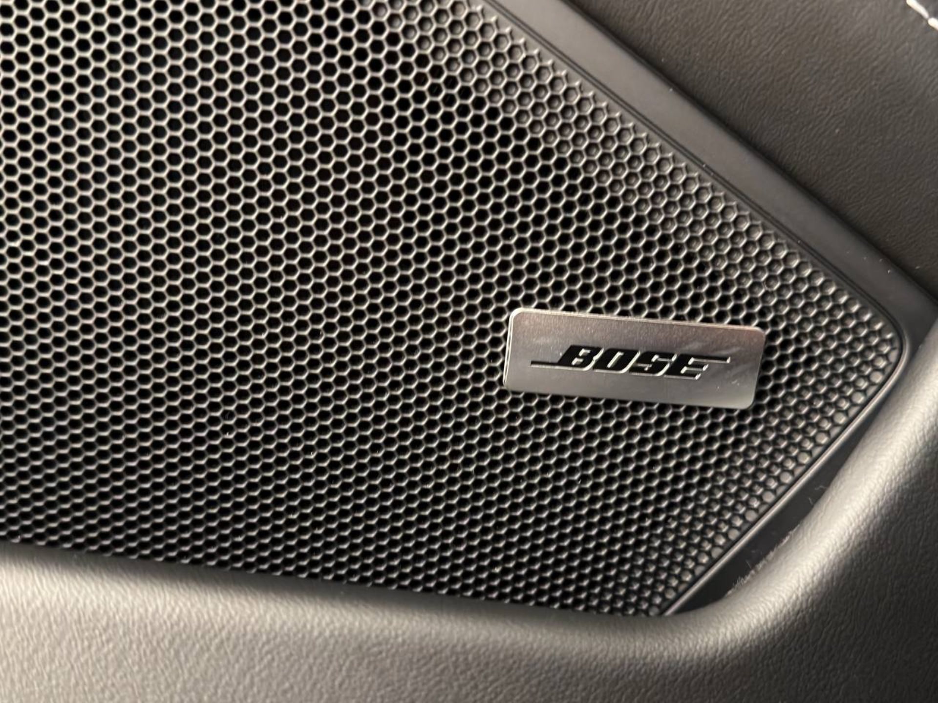 PORSCHE 911 GT3 mit Touring-Paket-image-18