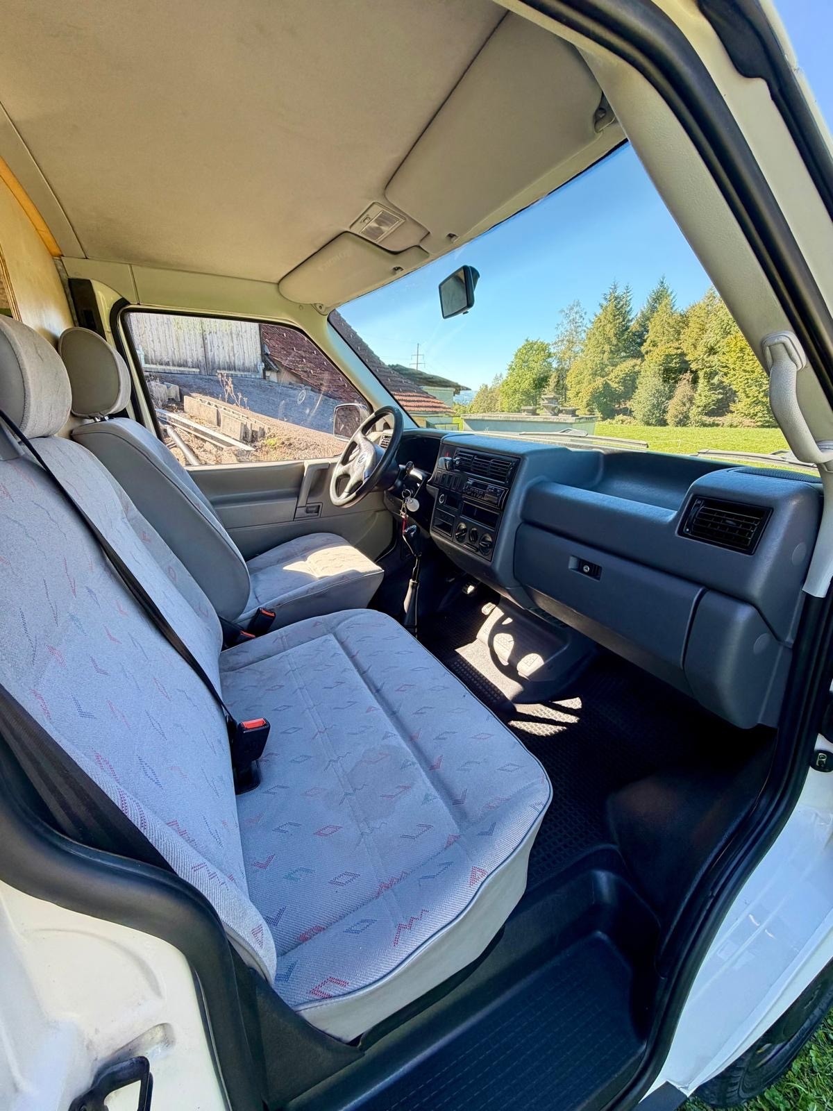 VW Wohnwagen-image-5