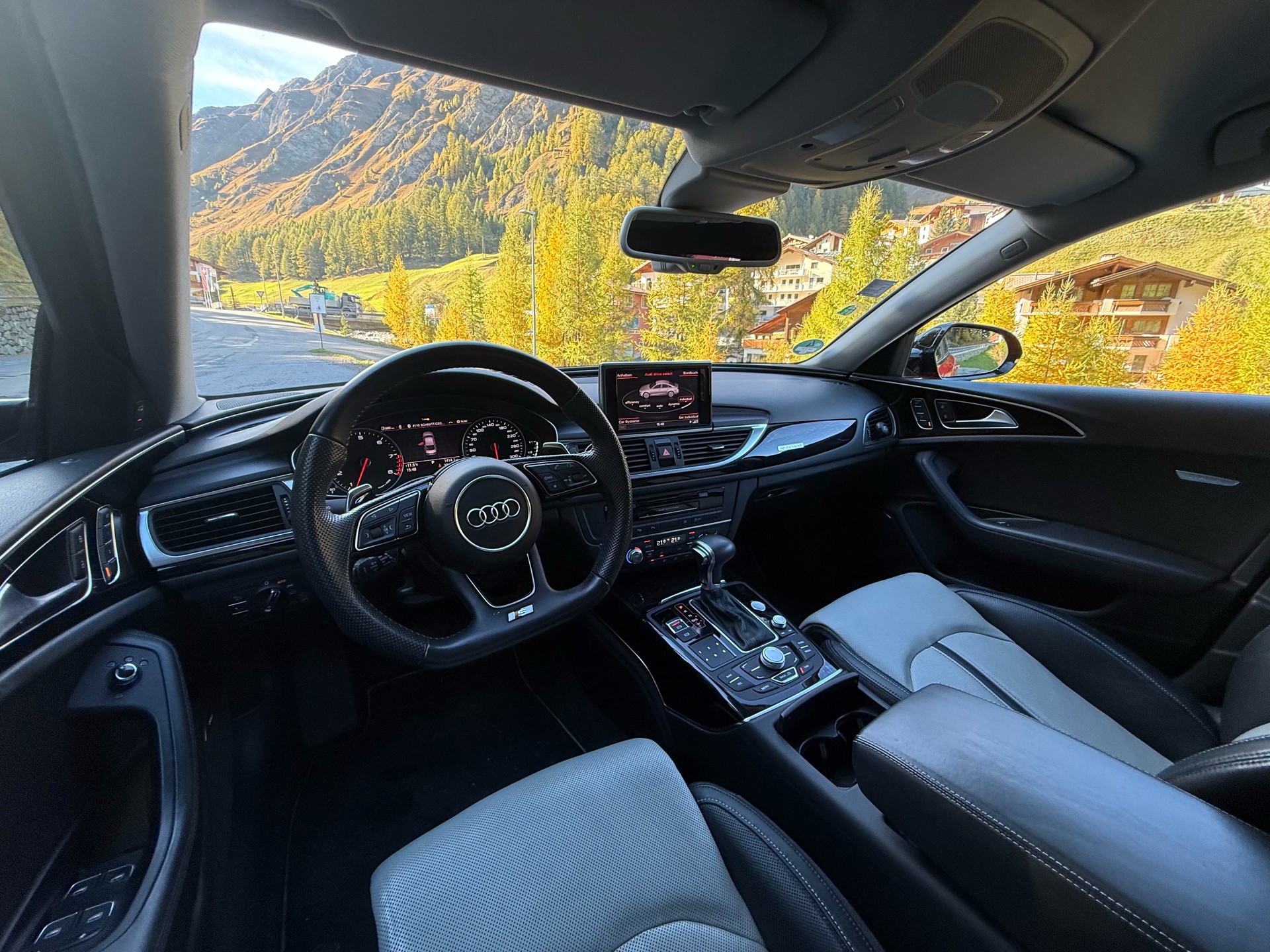 AUDI 3.0 V6 TFSI quattro S-Tr.-image-5
