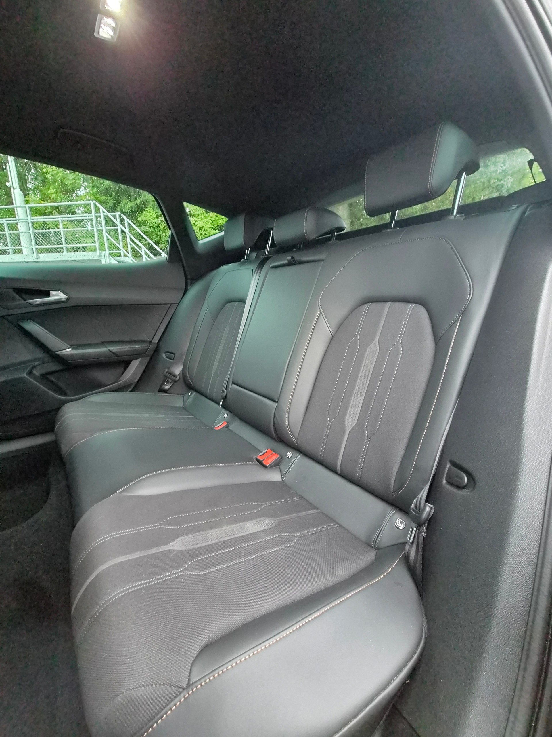 CUPRA 2.0 TSI VZ 4Drive DSG-image-8