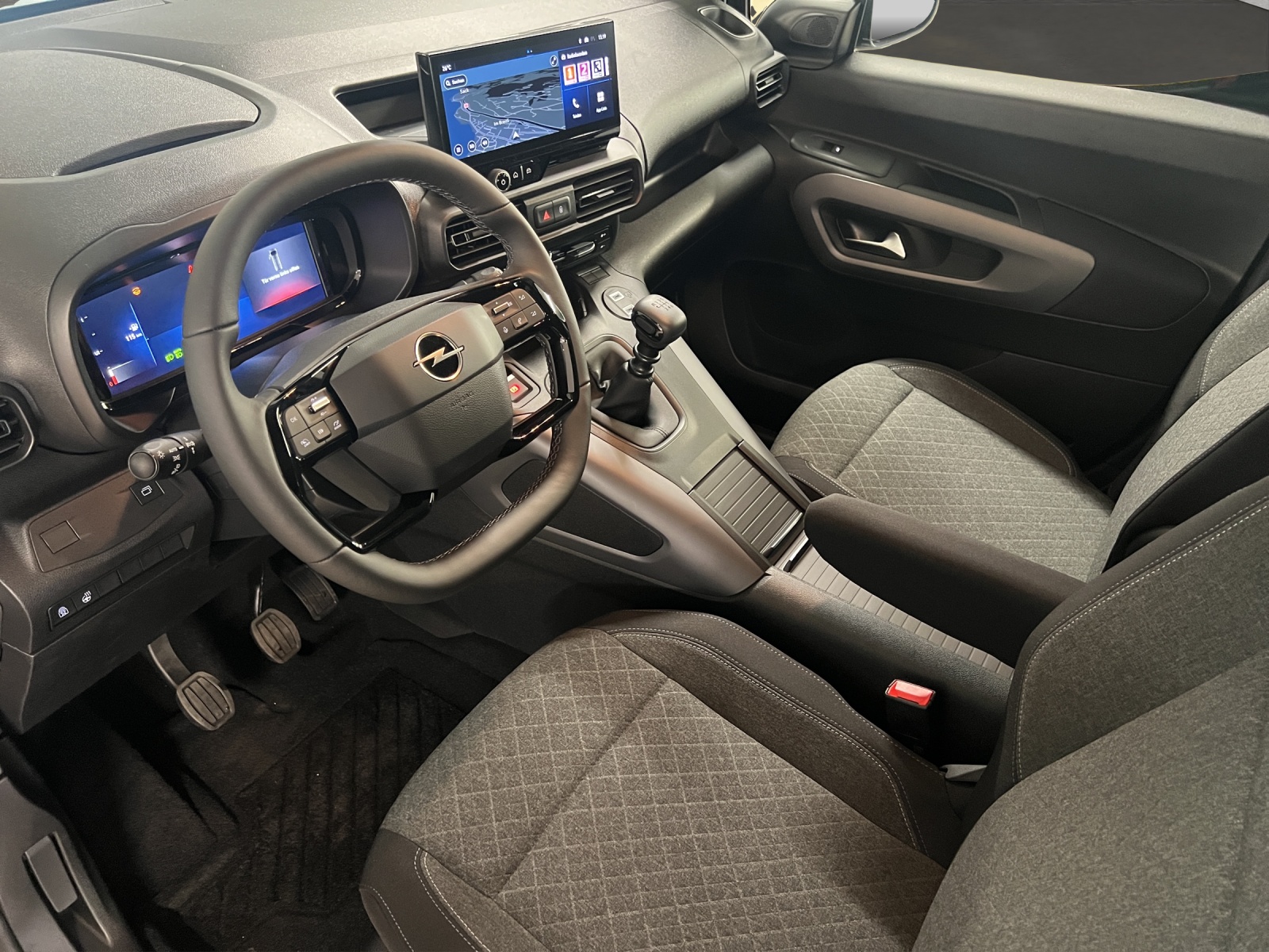 OPEL Combo 1.2 Turbo 110PS-image-5