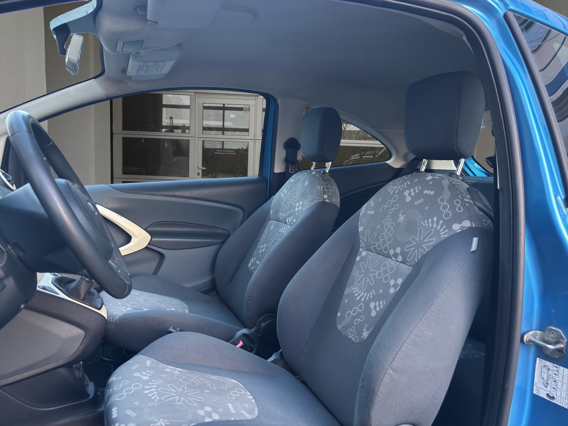 FORD KA 1.25 Titanium-image-10