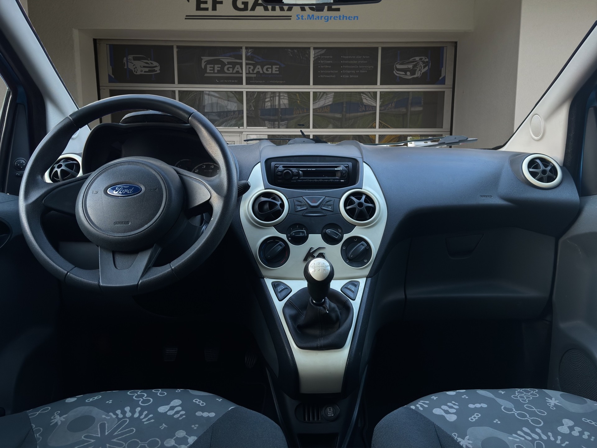 FORD KA 1.25 Titanium-image-16