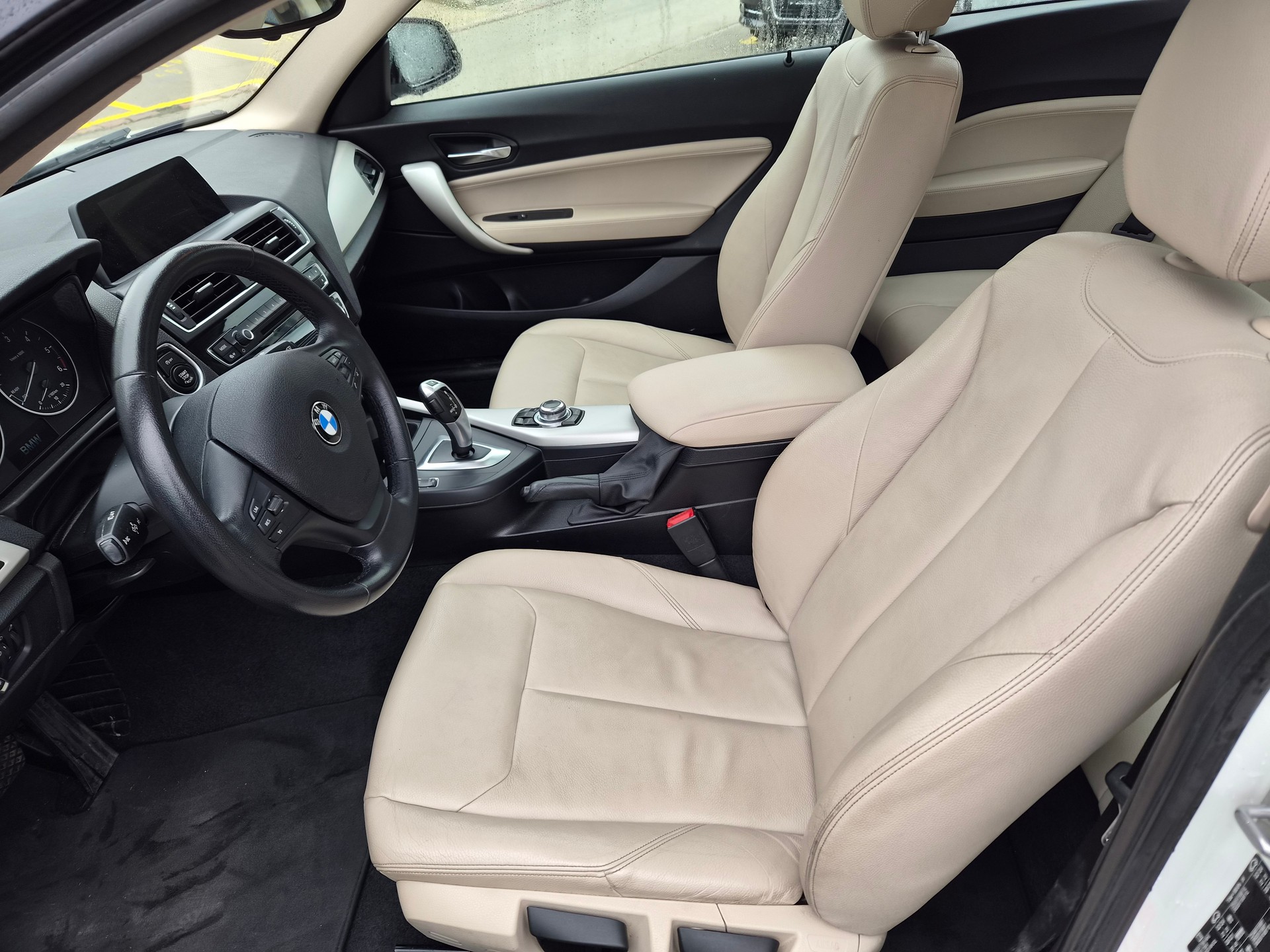 BMW 218d Steptronic-image-6