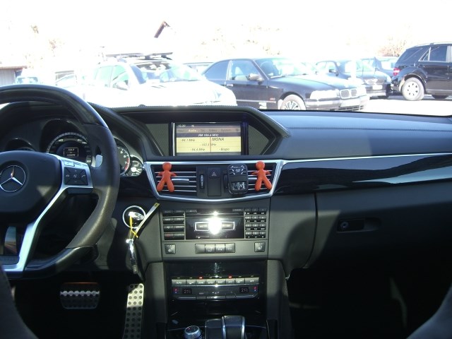 MERCEDES-BENZ E 63 CGI AMG 7G-Tronic-image-6