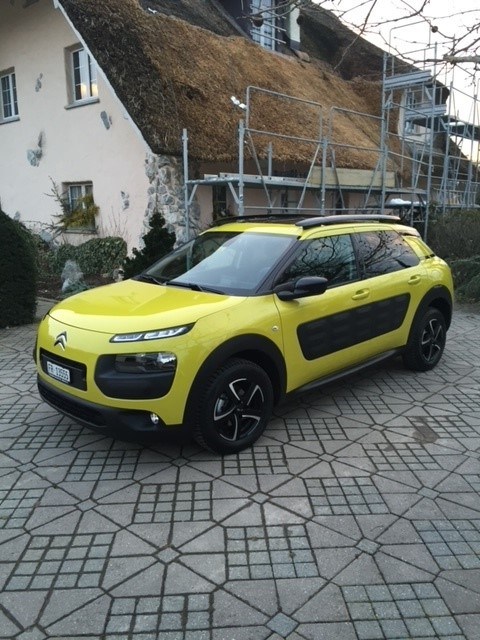 CITROEN C4 Cactus 1.6 BlueHDi Shine-image-0