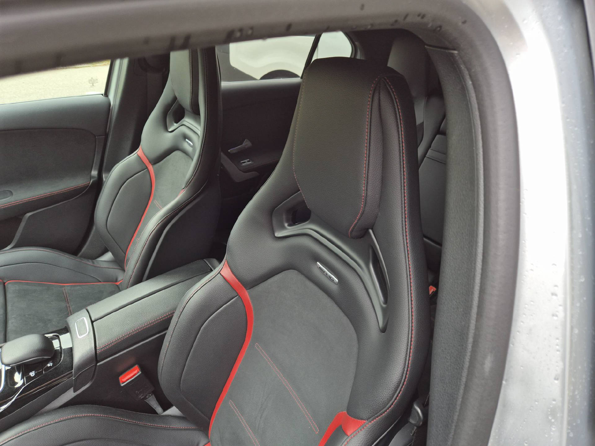 MERCEDES-BENZ A 35 AMG 4matic-image-11