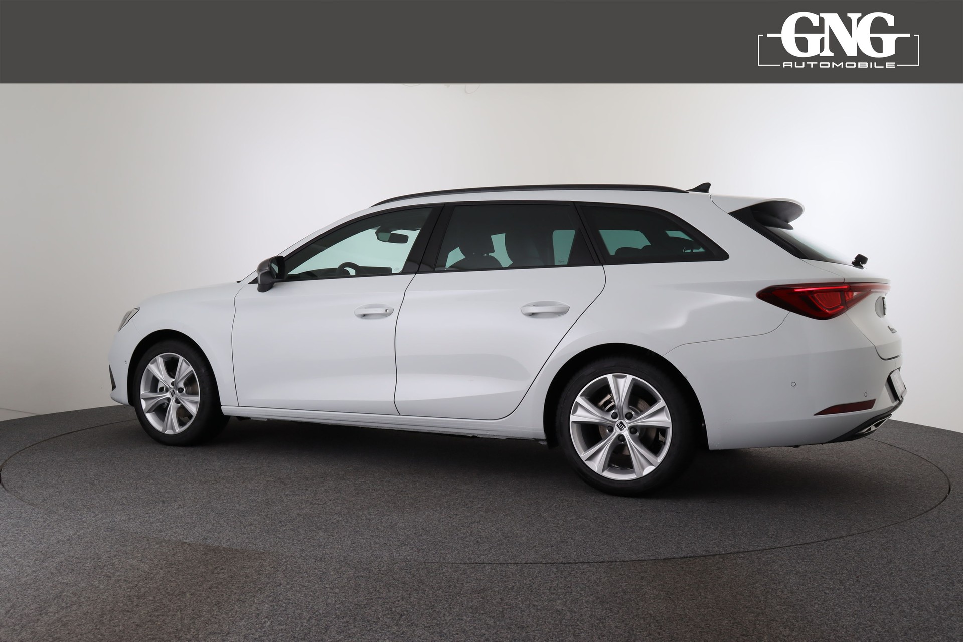 SEAT Leon ST 1.5 eTSI mHEV DSG Move FR-image-3