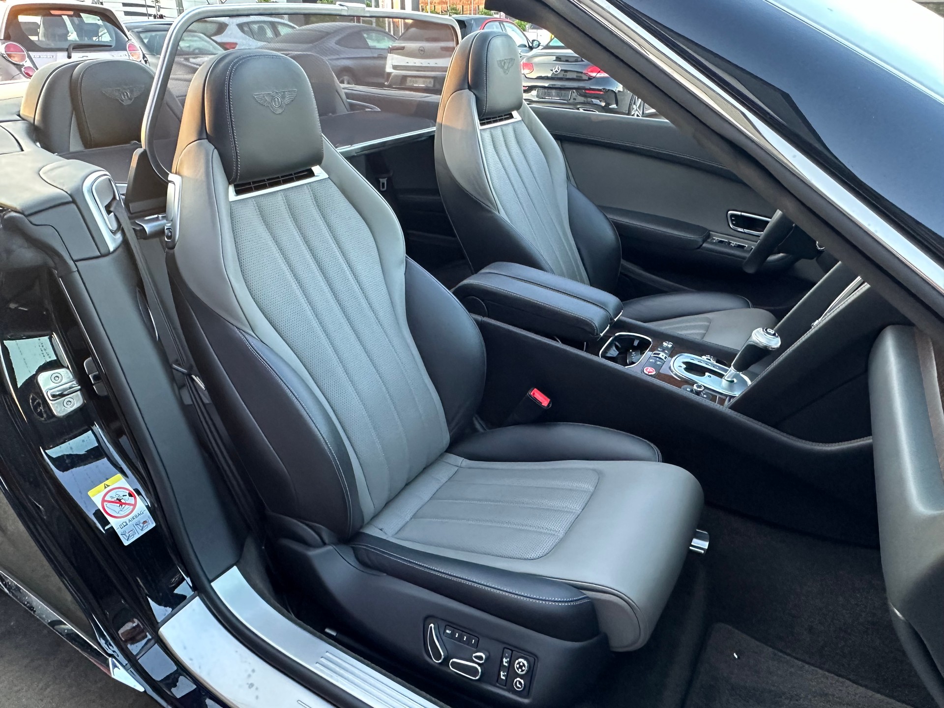BENTLEY Continental GTC 4.0 V8-image-6