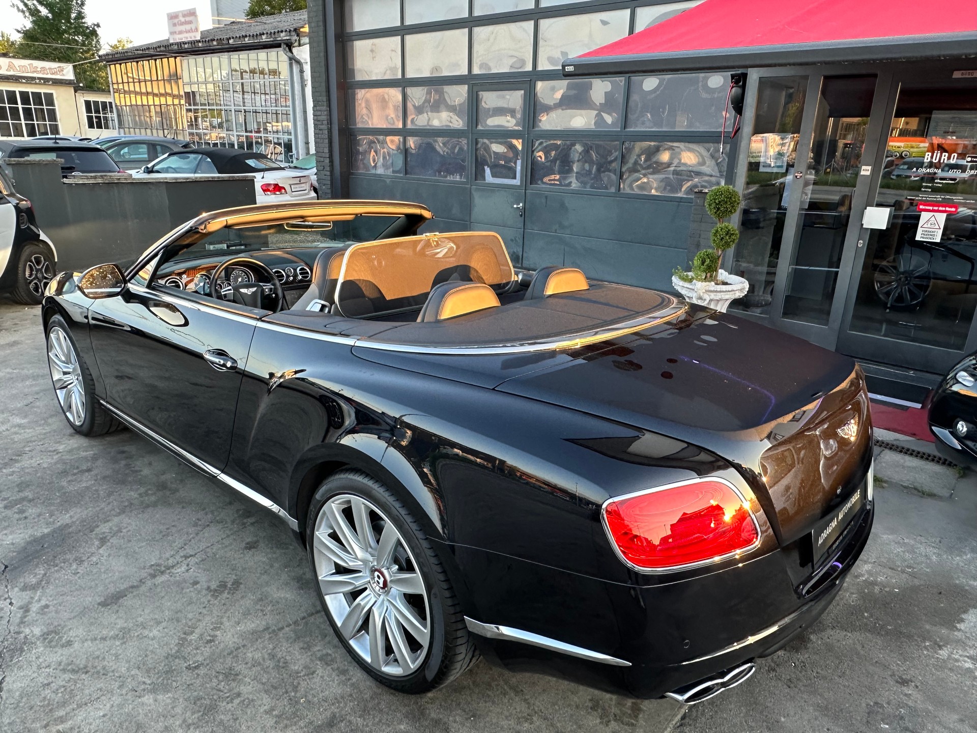 BENTLEY Continental GTC 4.0 V8-image-15