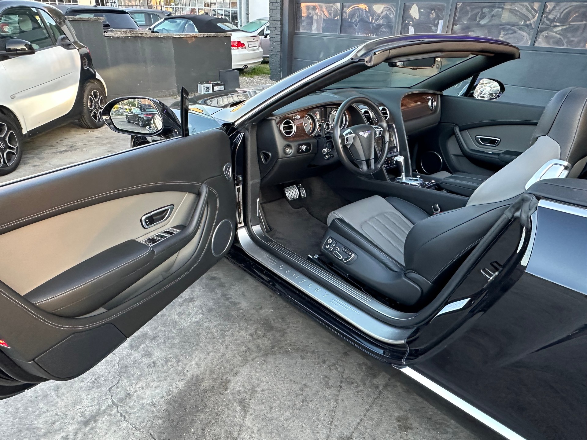 BENTLEY Continental GTC 4.0 V8-image-11