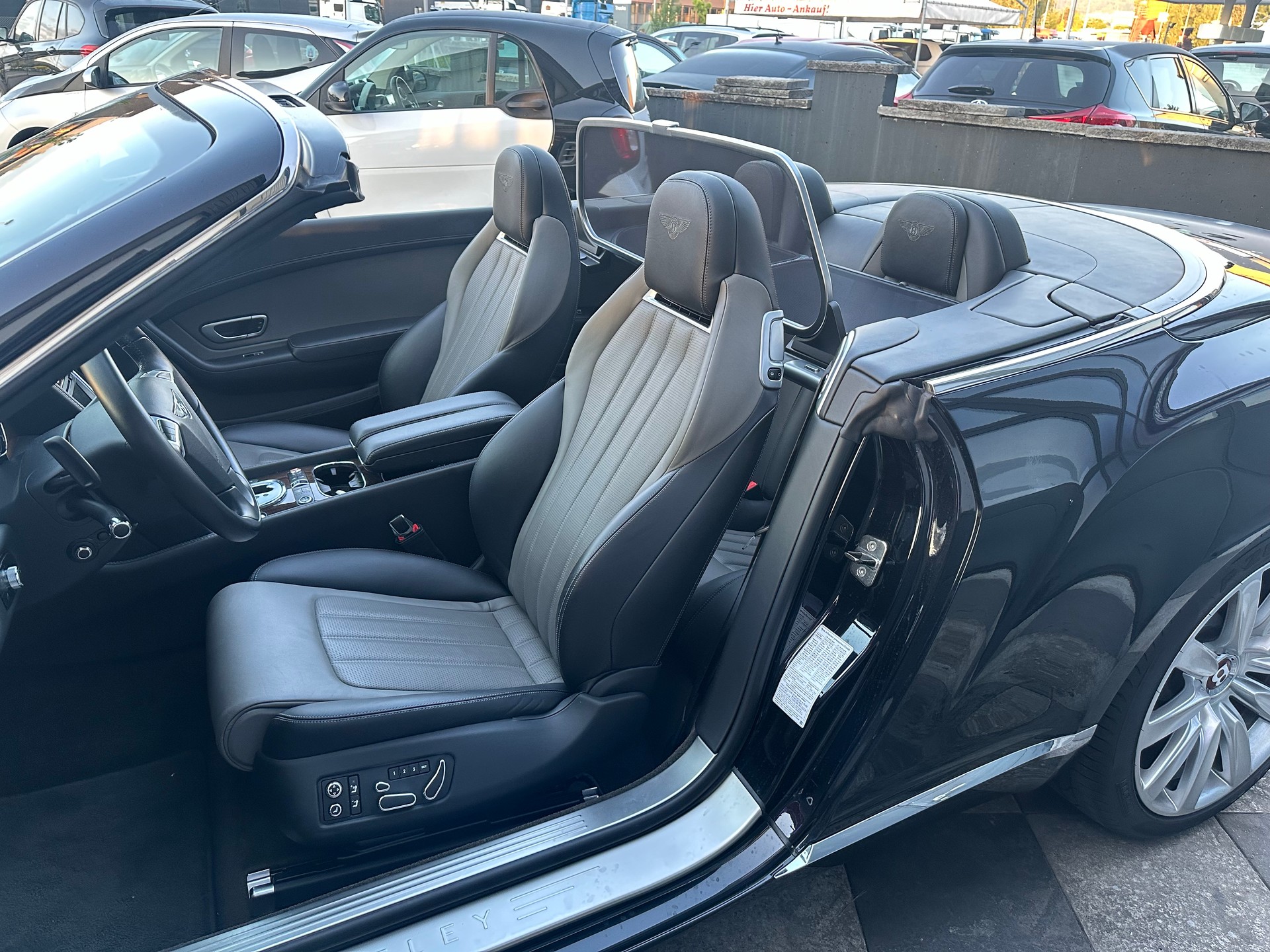 BENTLEY Continental GTC 4.0 V8-image-13