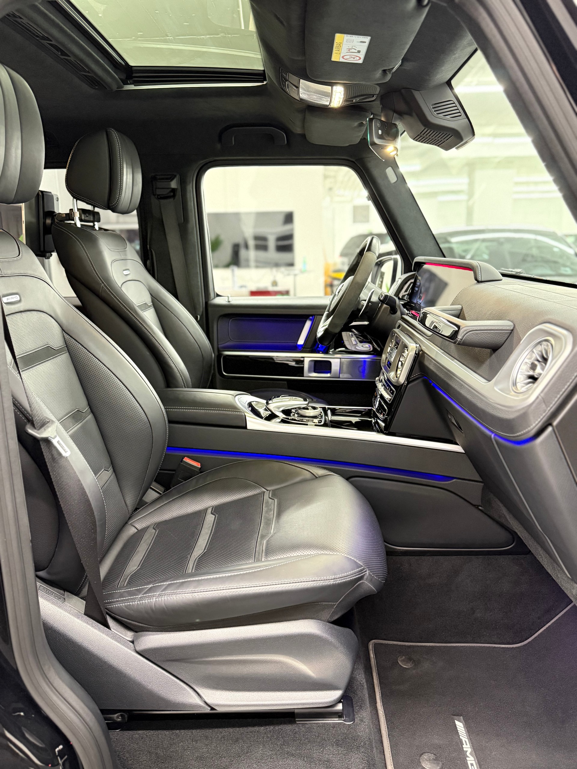 MERCEDES-BENZ G 63 AMG SATIN WHITE MATT-image-20